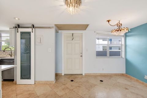 Tiny photo for 1810 New Palm Way #316, Boynton Beach, FL 33435 (MLS # B26014322)
