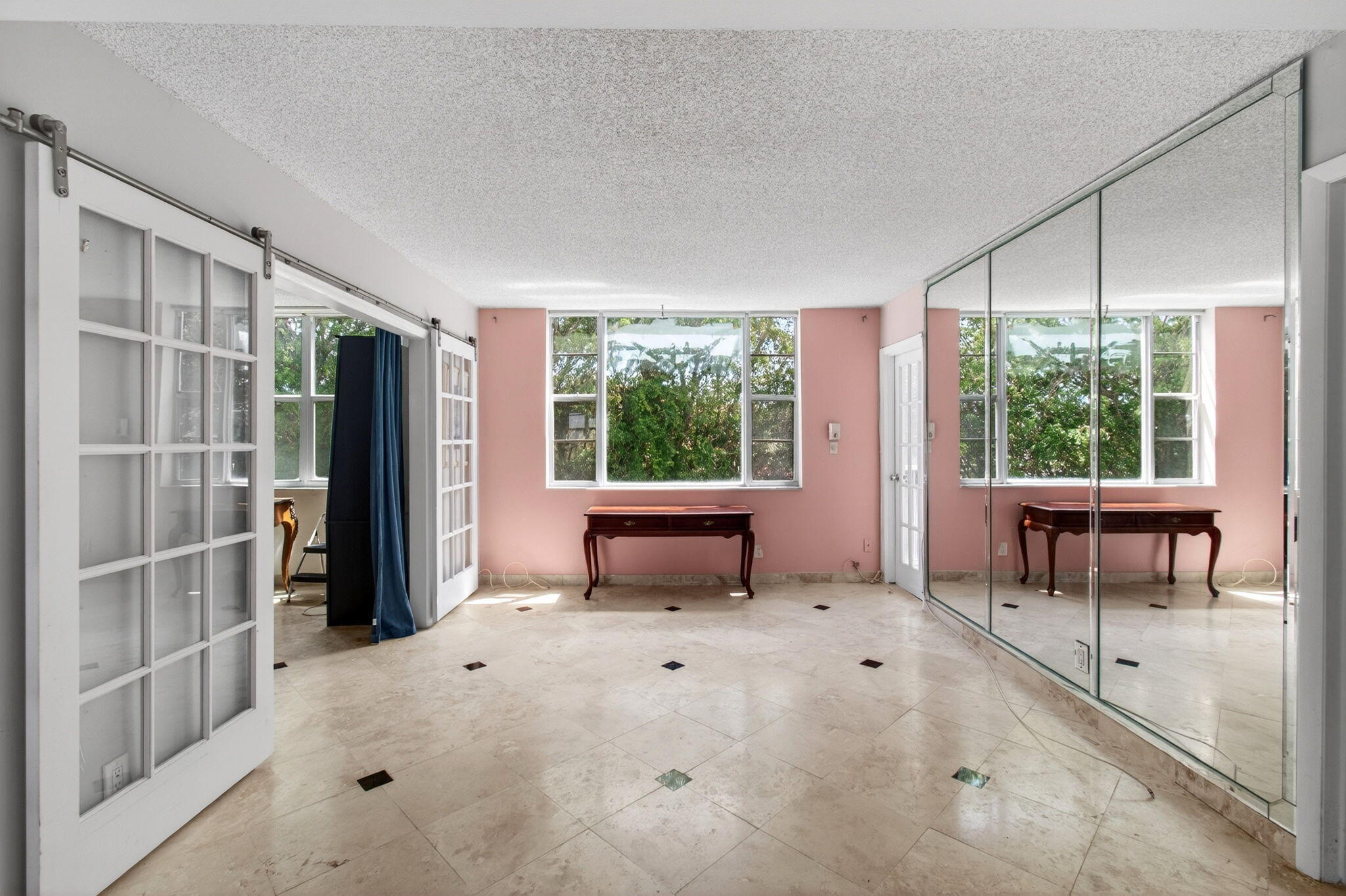 1810 New Palm Way 316