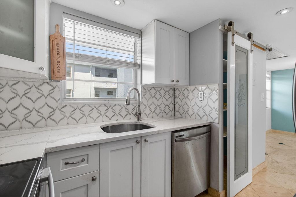 Photo of 1810 New Palm Way #316, Boynton Beach, FL 33435 (MLS # B26014322)