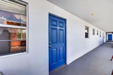Tiny photo for 1810 New Palm Way #316, Boynton Beach, FL 33435 (MLS # B26014322)