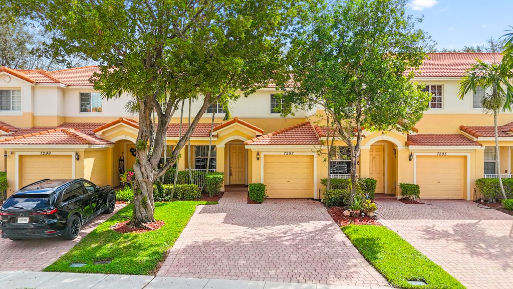 Photo of 7297 Briella Dr, Boynton Beach, FL 33437 (MLS # B26000953)