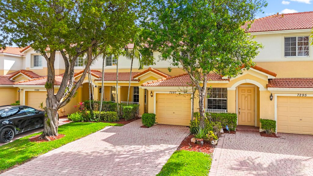 Photo of 7297 Briella Dr, Boynton Beach, FL 33437 (MLS # B26000953)