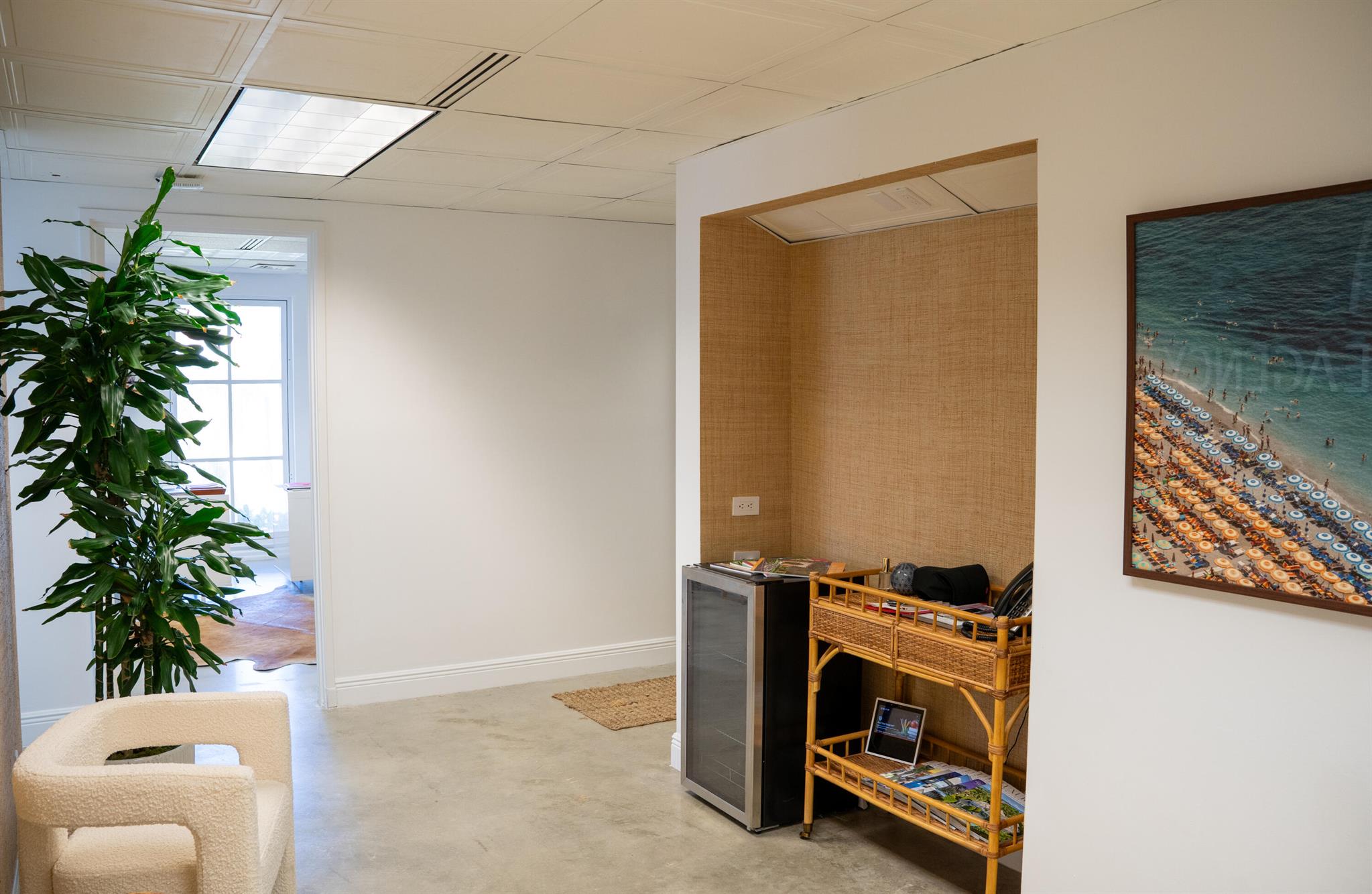 ROYAL PARK - Commercial Lease