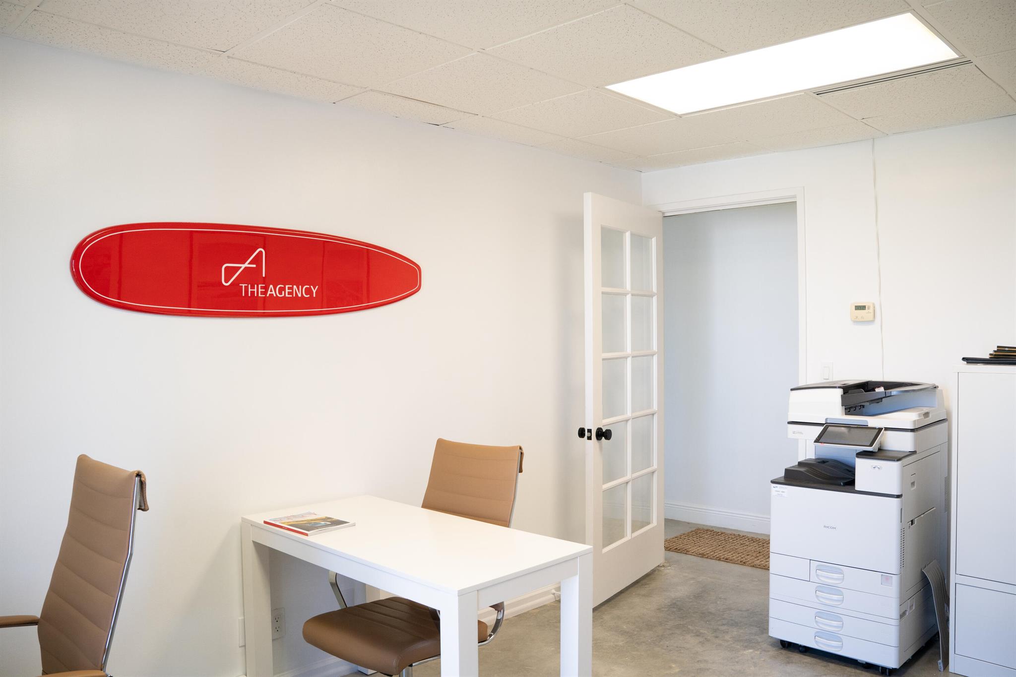 ROYAL PARK - Commercial Lease