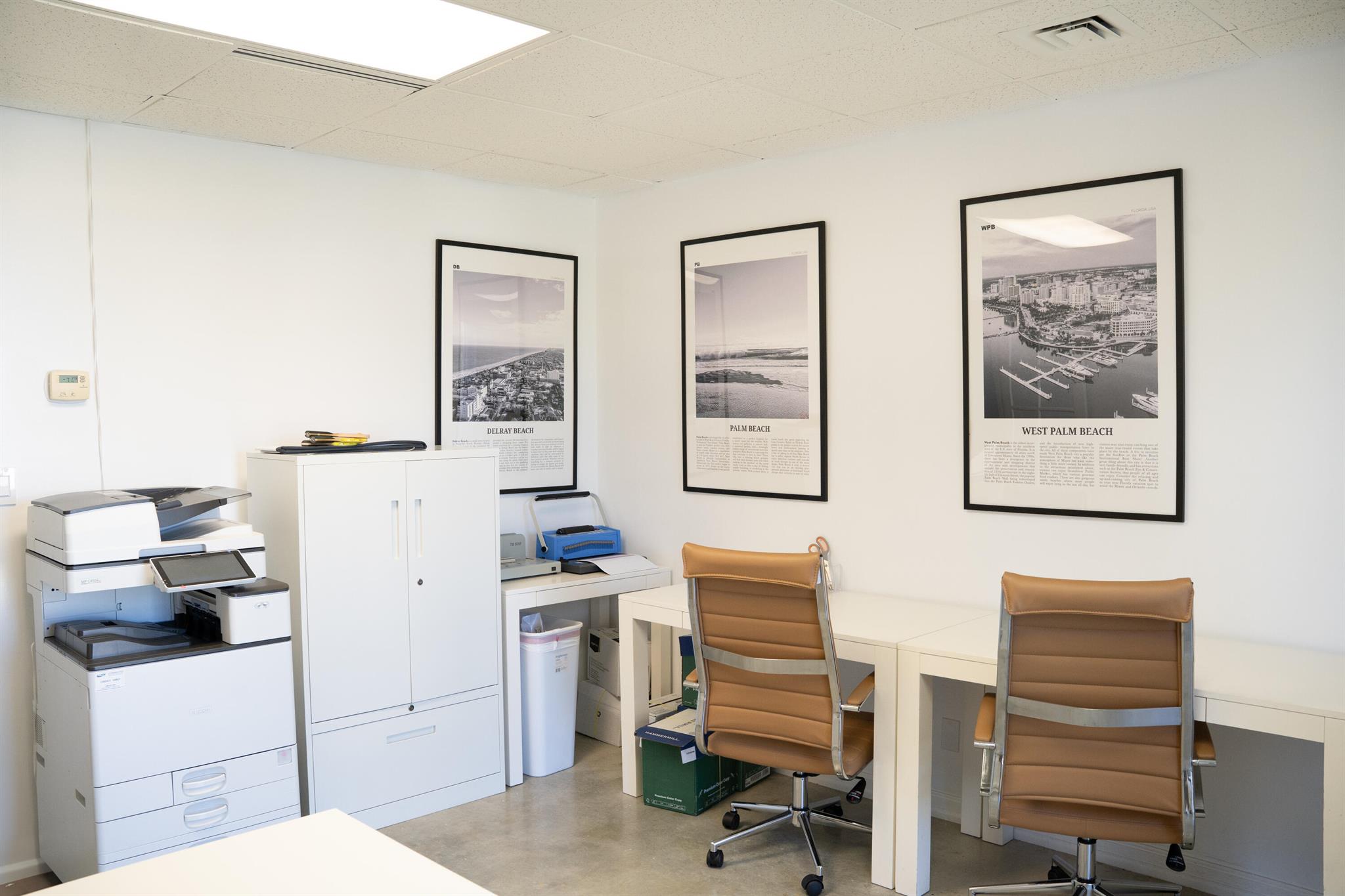 ROYAL PARK - Commercial Lease