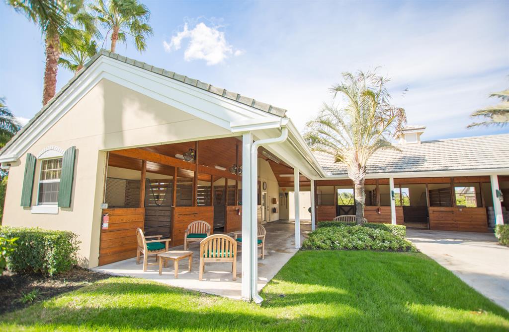 PALM BEACH POINT - Residential