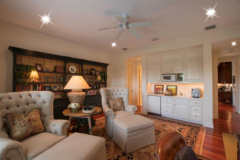 PALM BEACH POINT - Residential