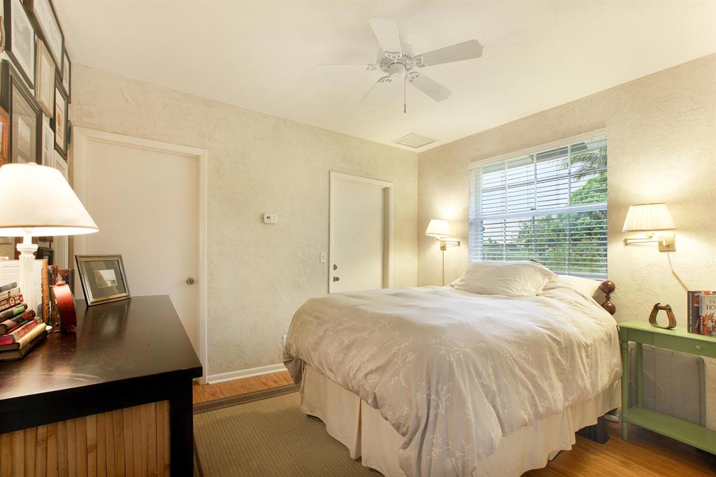 PALM BEACH POINT - Residential