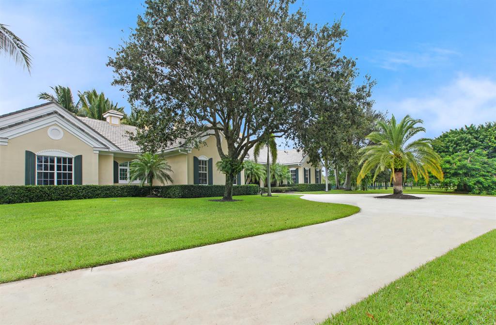 PALM BEACH POINT - Residential