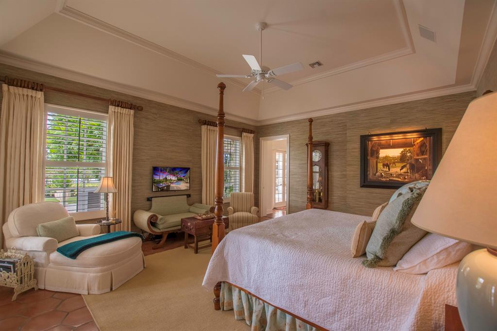 PALM BEACH POINT - Residential