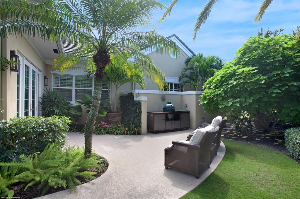 PALM BEACH POINT - Residential