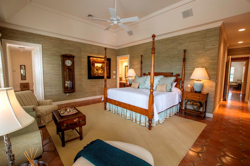 PALM BEACH POINT - Residential