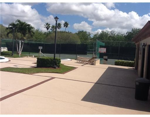 Eagle Trace/Hamptons - Residential