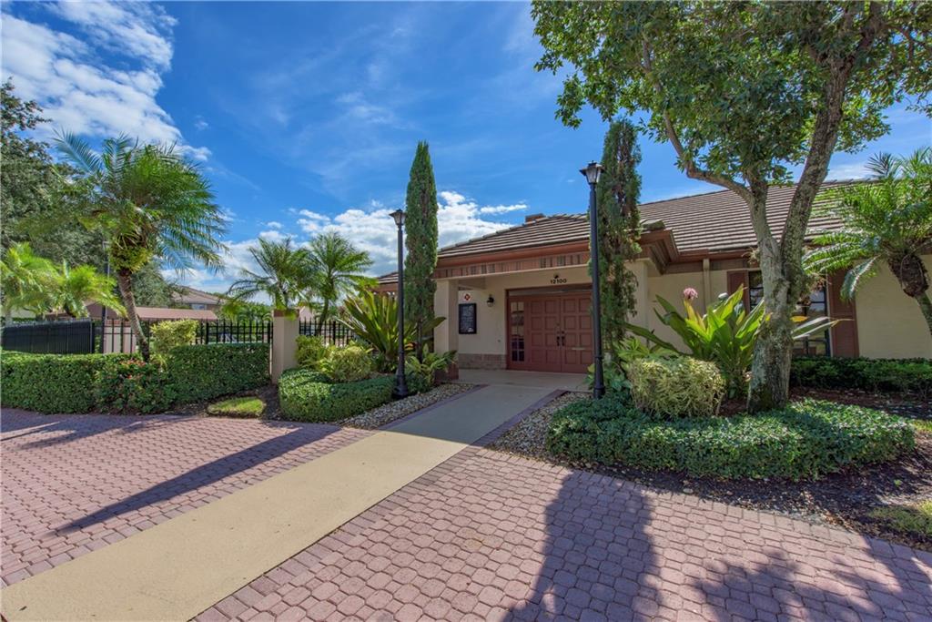 Eagle Trace/Hamptons - Residential