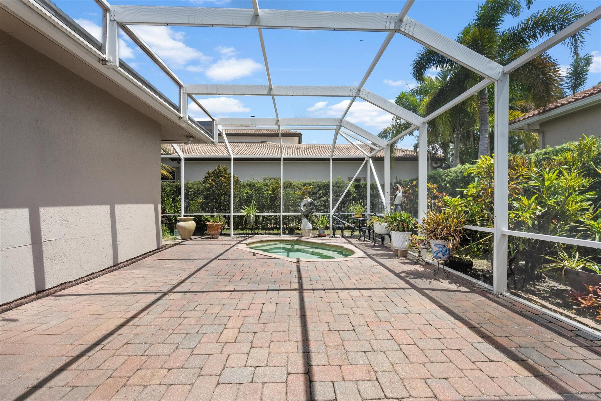 WELLINGTON VIEW - Residential Lease