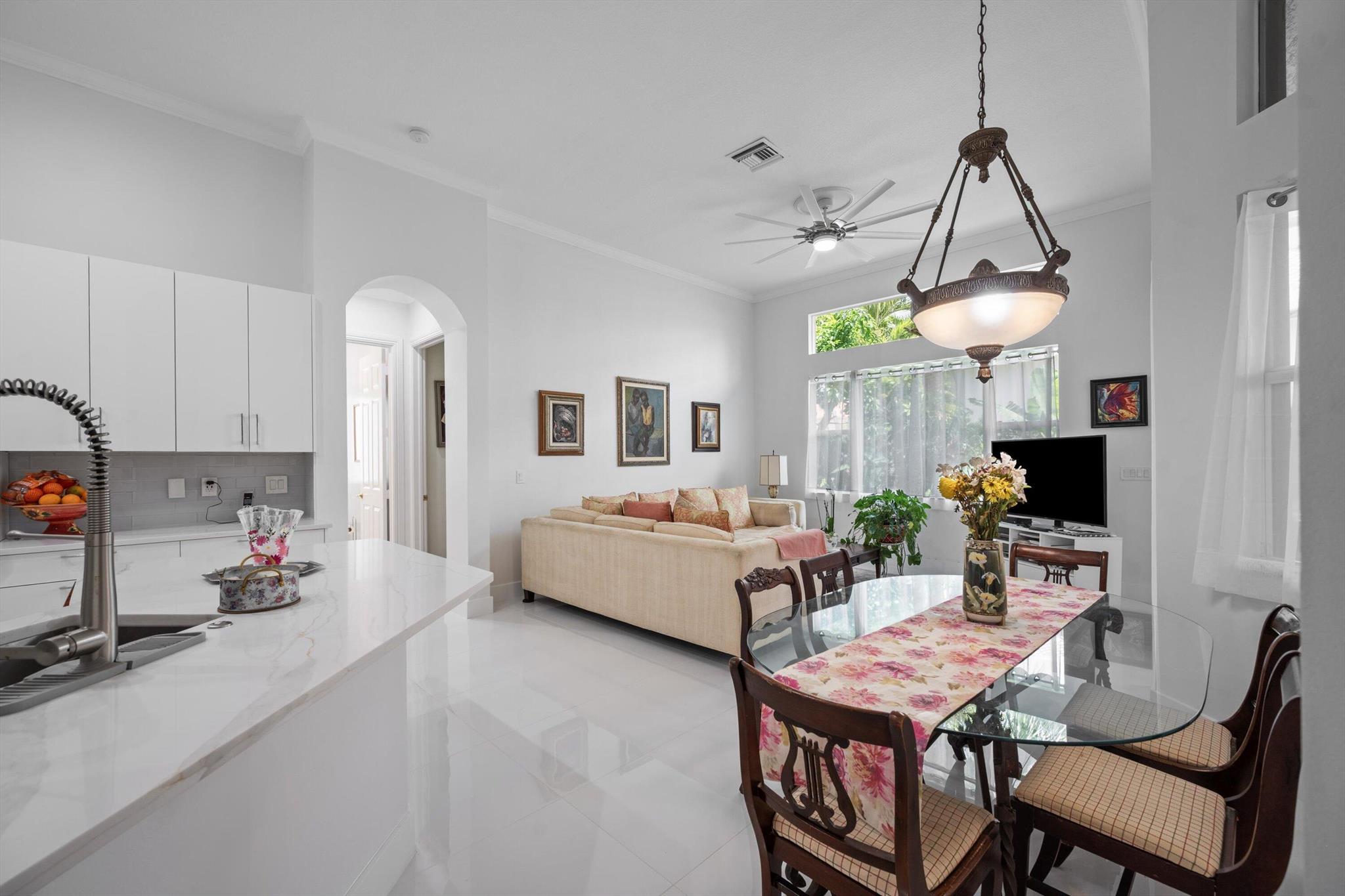 WELLINGTON VIEW - Residential Lease