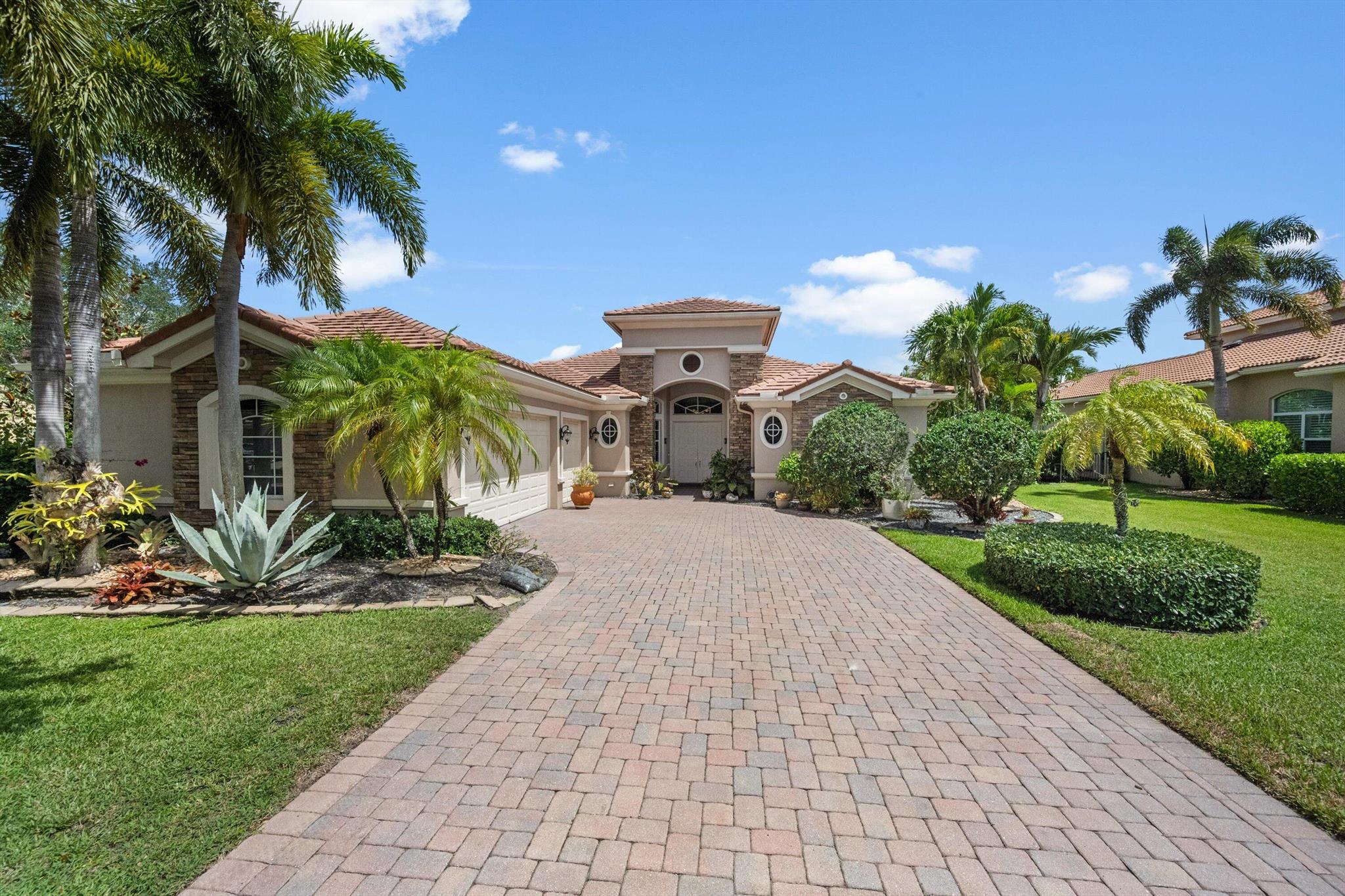 WELLINGTON VIEW - Residential Lease