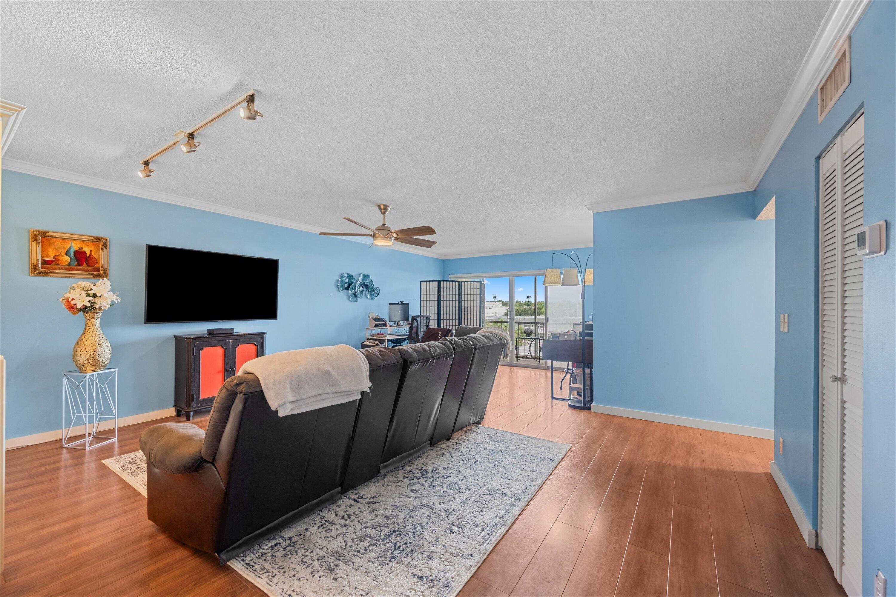 View photos, virtual tours, details... 505 Spencer Drive 309
