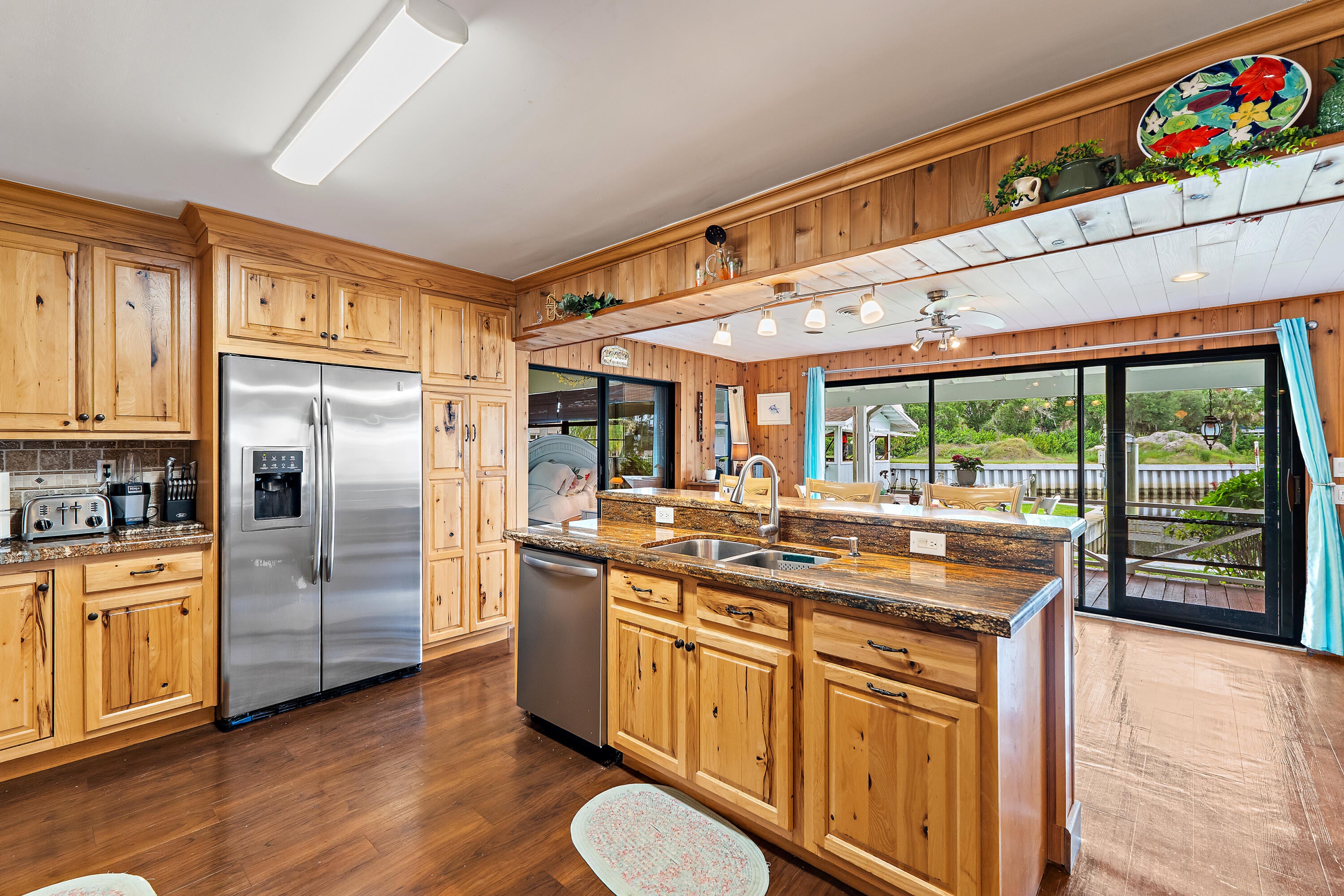 715 SW Rustic Circle