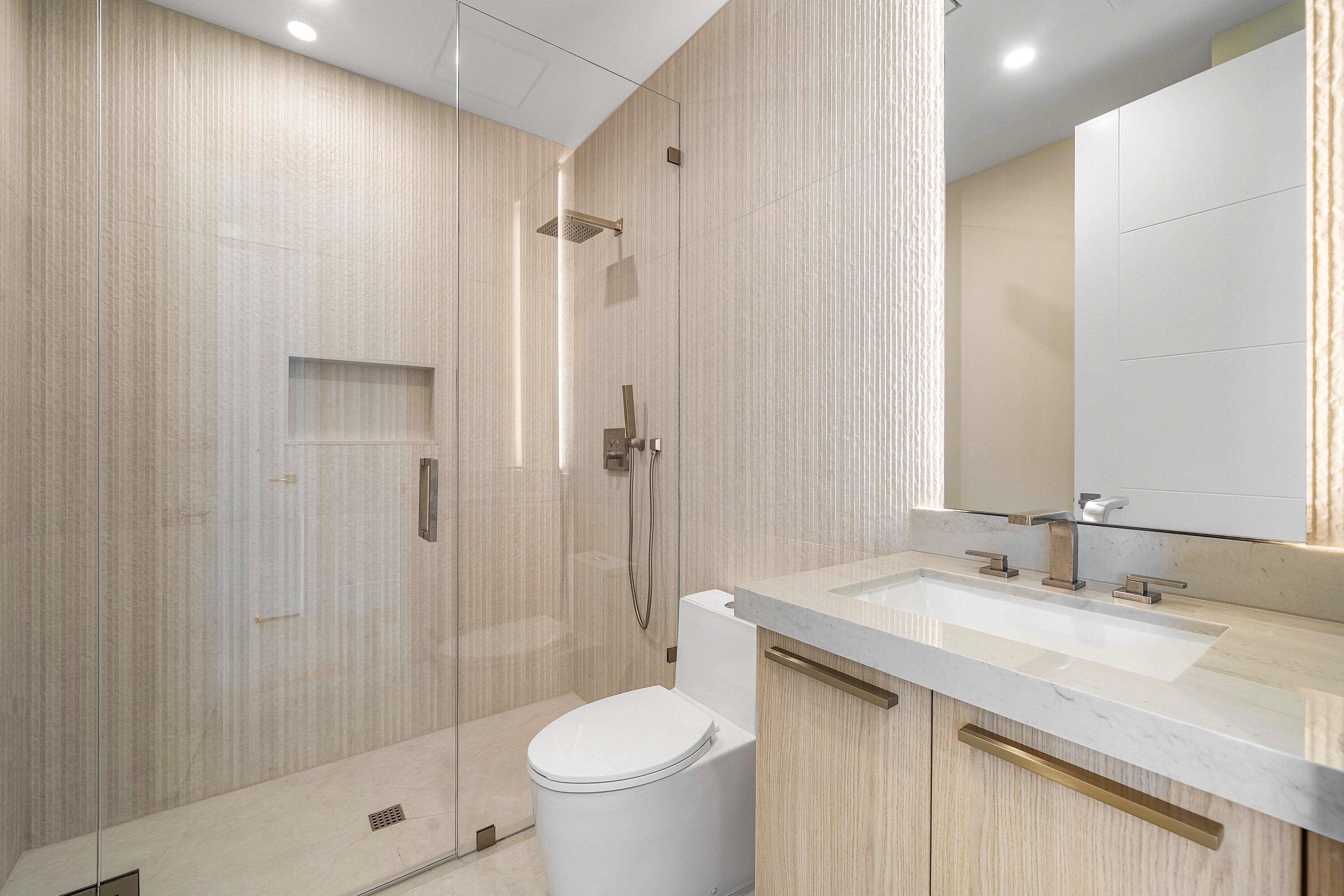 BOCA HARBOUR 3RD SEC - Residential