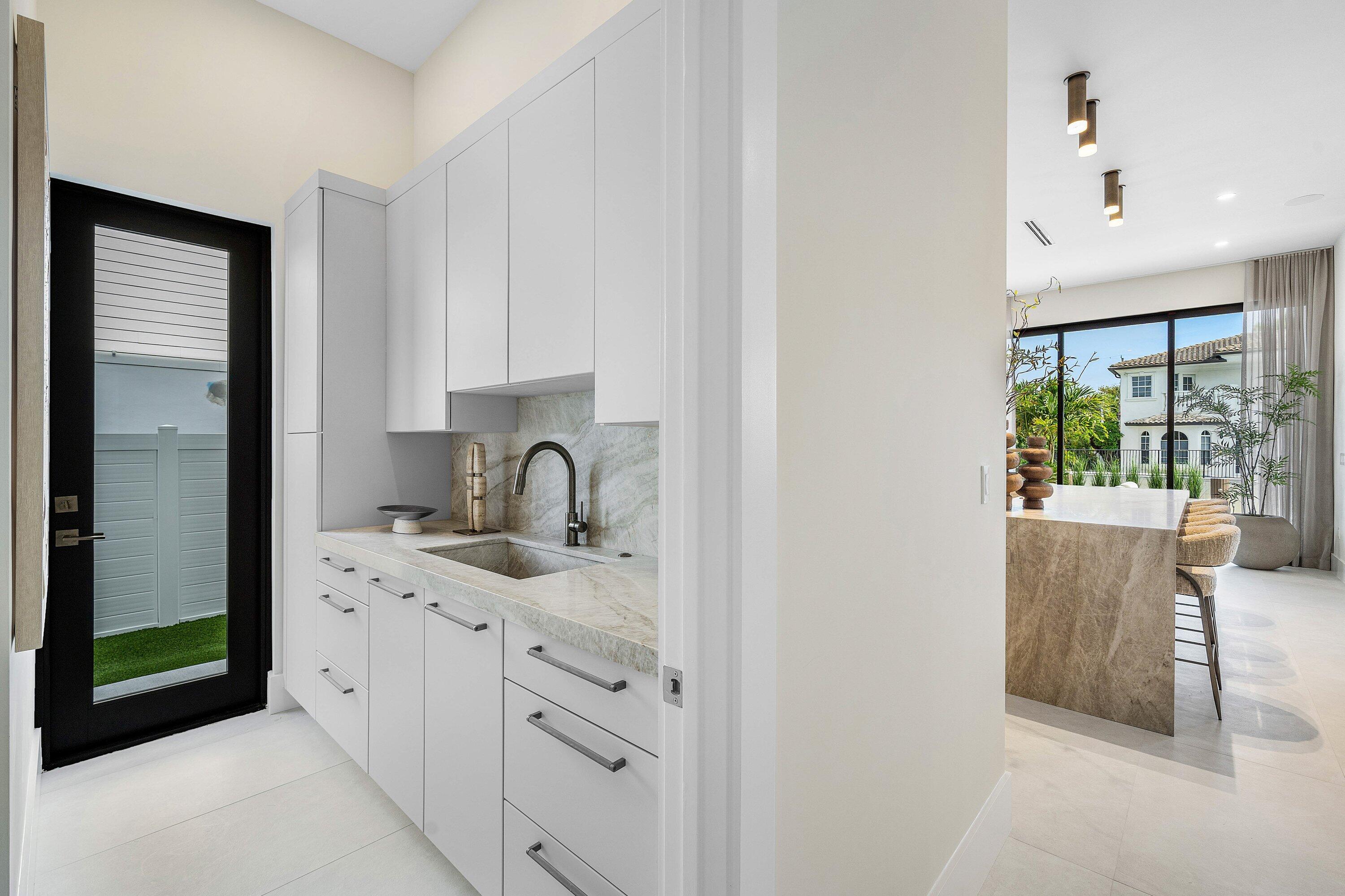 BOCA HARBOUR 3RD SEC - Residential