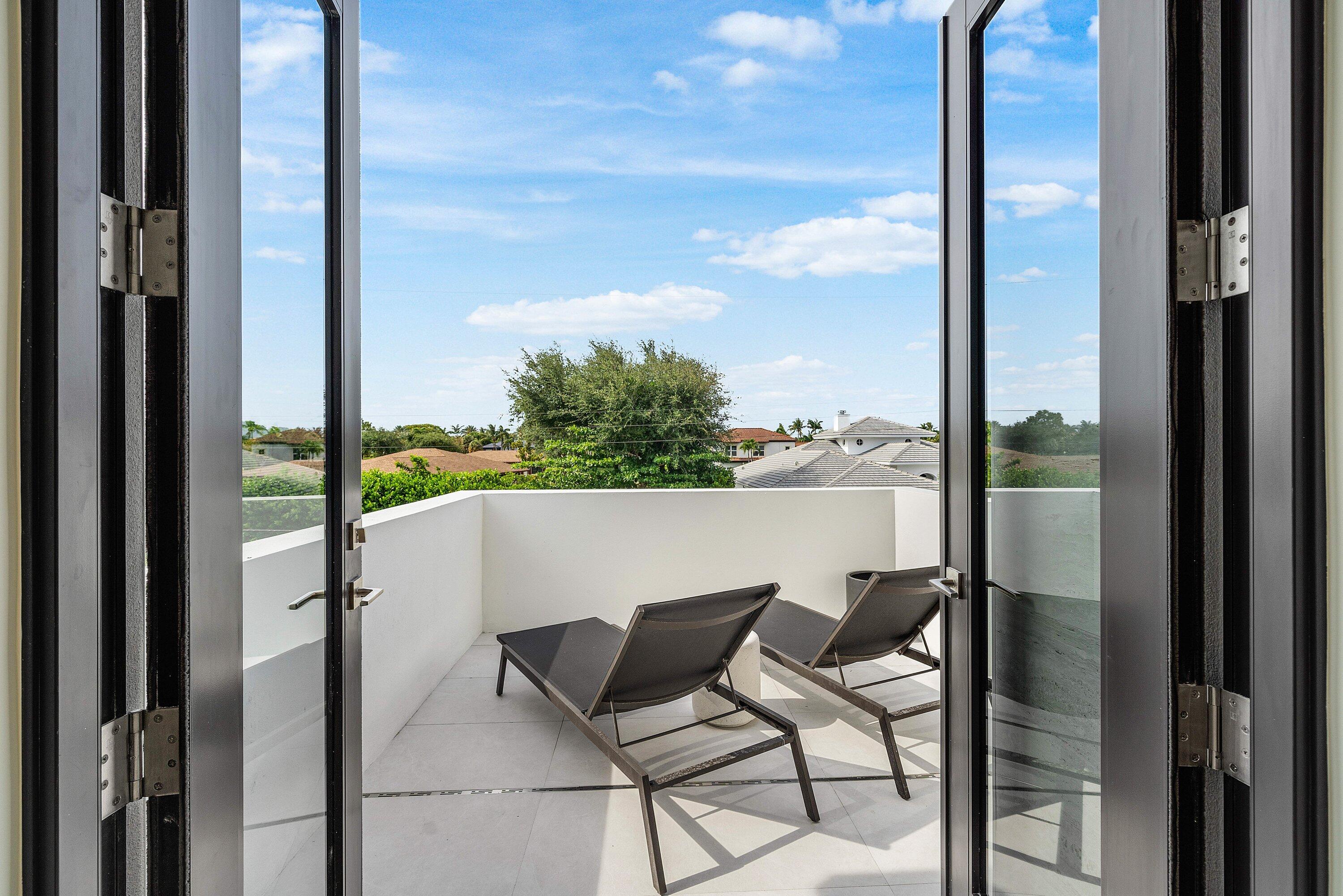 BOCA HARBOUR 3RD SEC - Residential