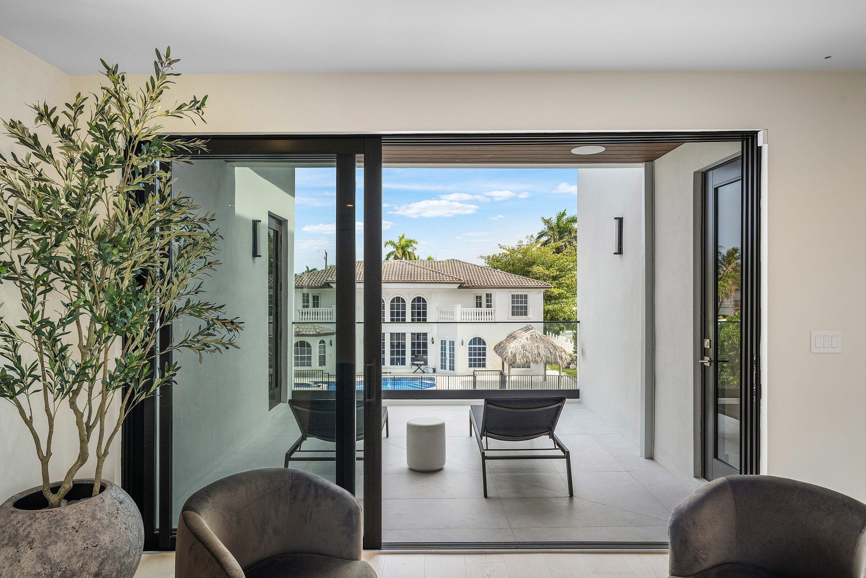 BOCA HARBOUR 3RD SEC - Residential