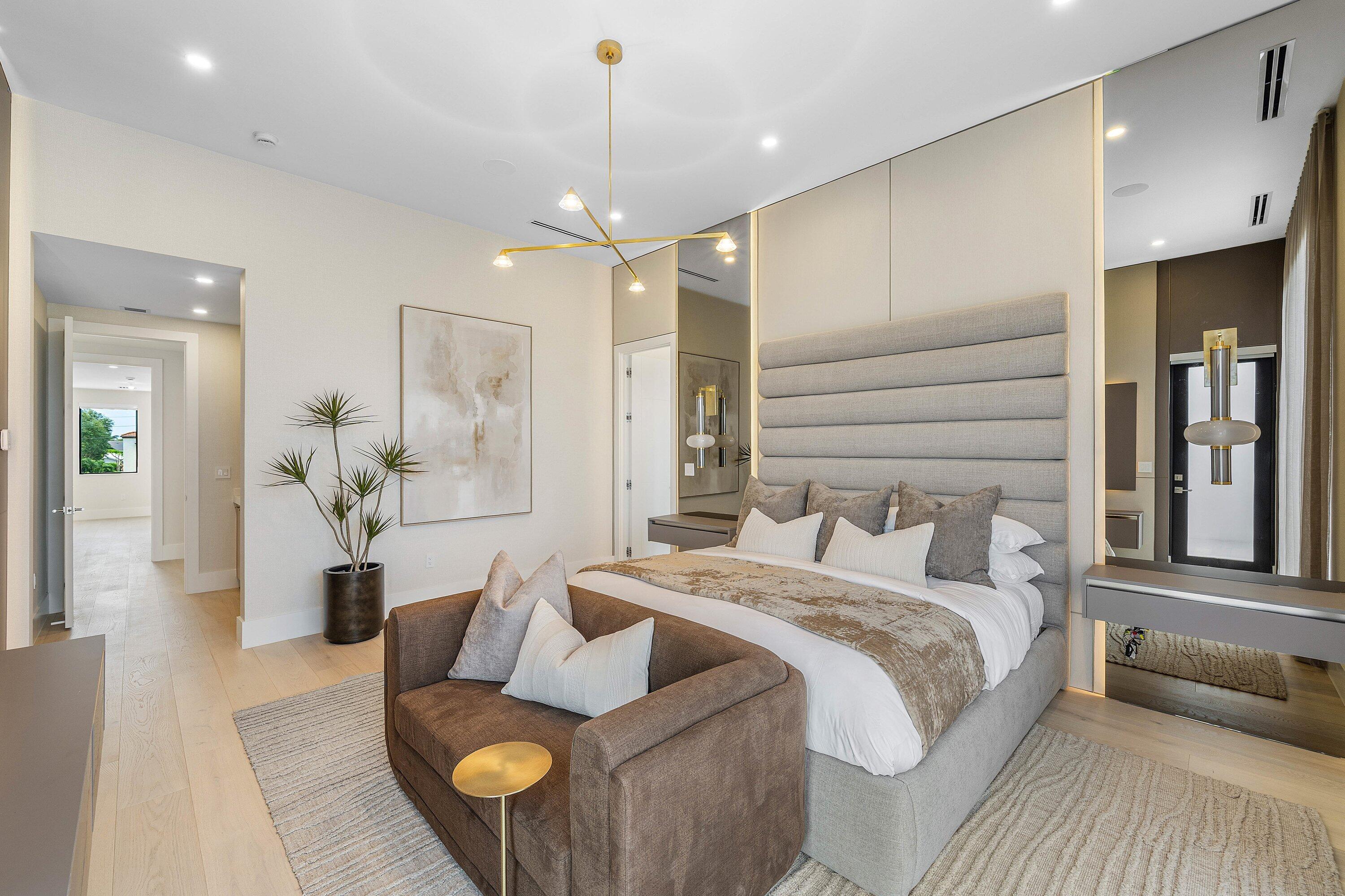 BOCA HARBOUR 3RD SEC - Residential