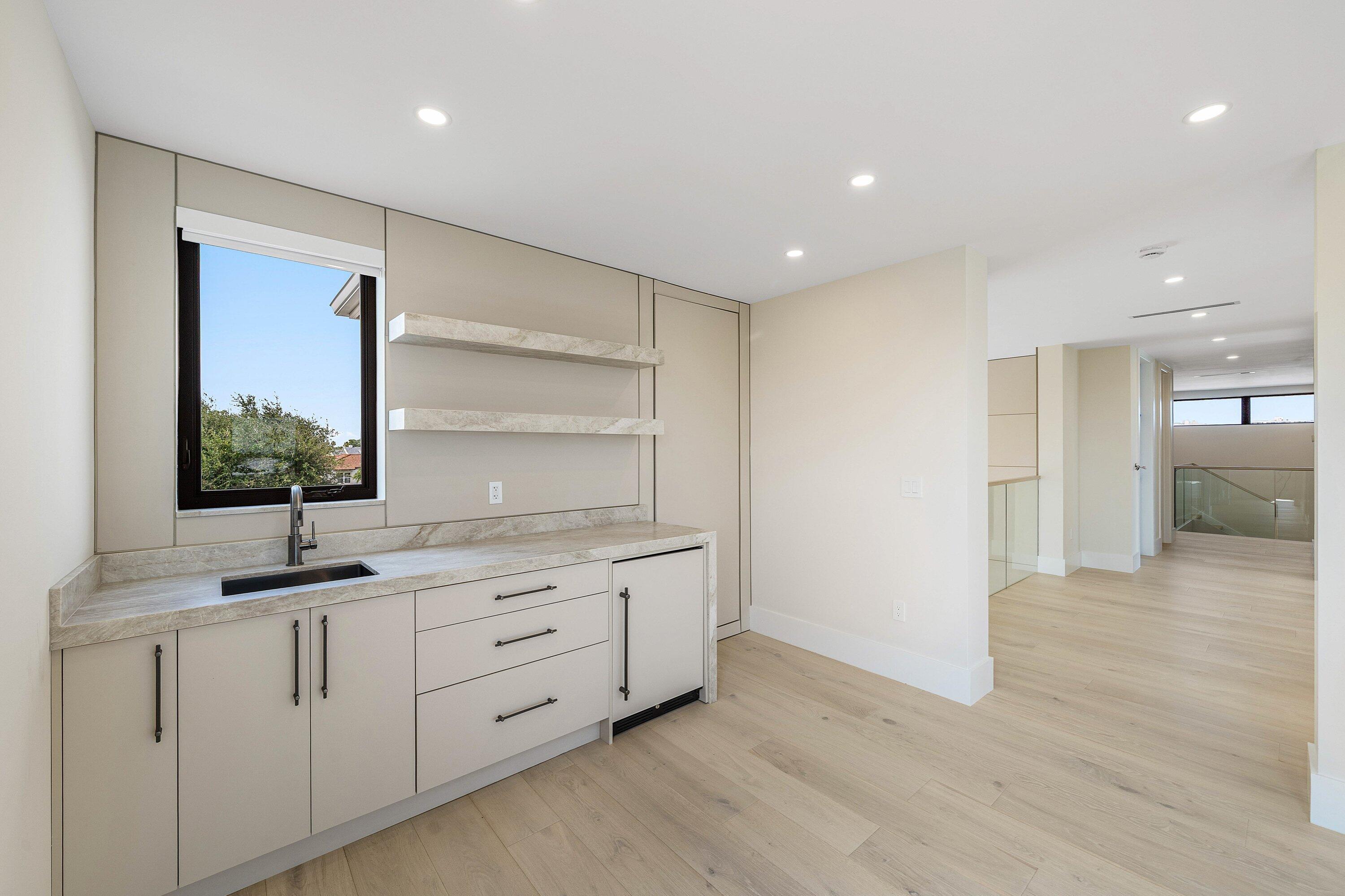 BOCA HARBOUR 3RD SEC - Residential
