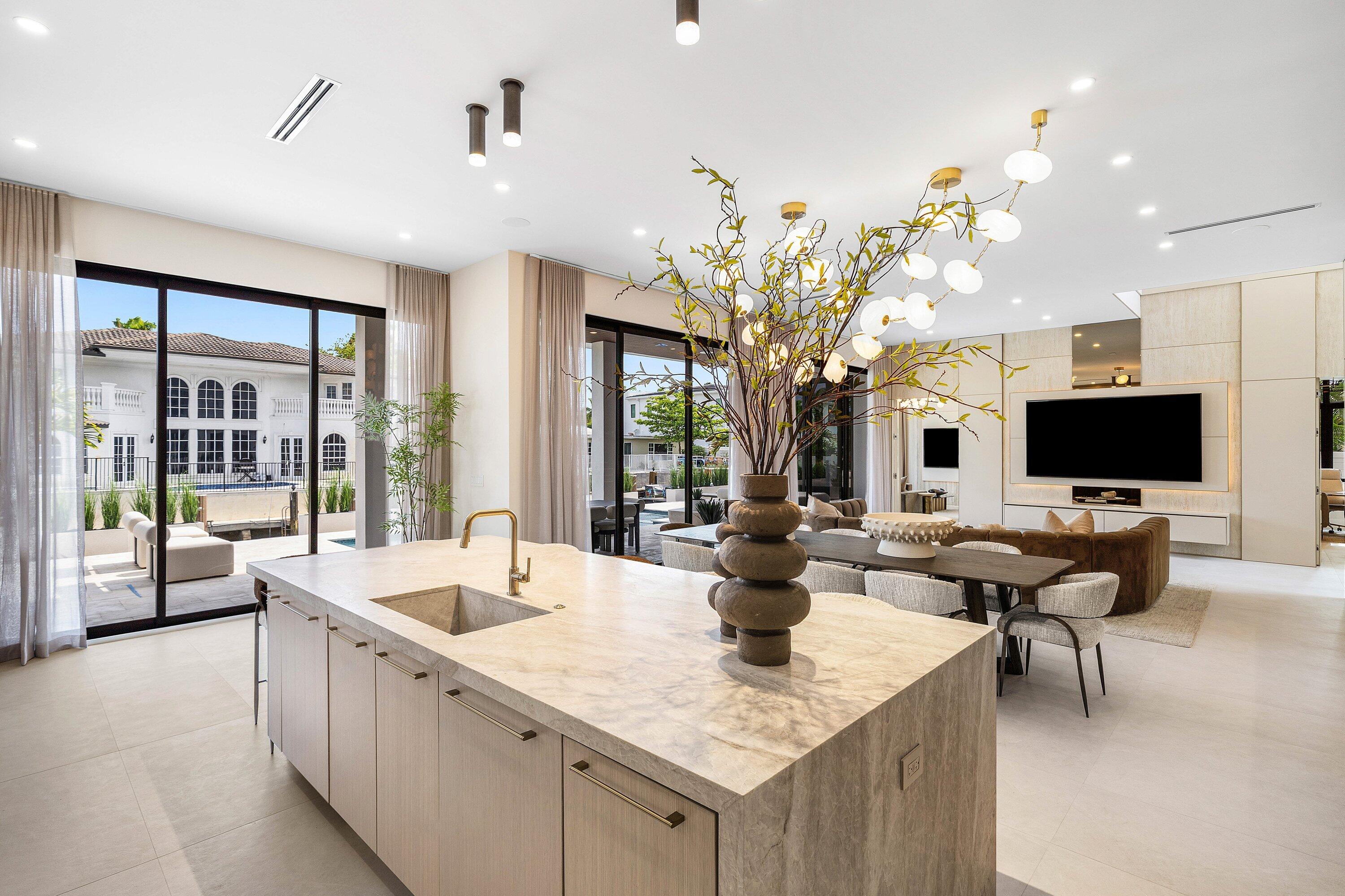 BOCA HARBOUR 3RD SEC - Residential