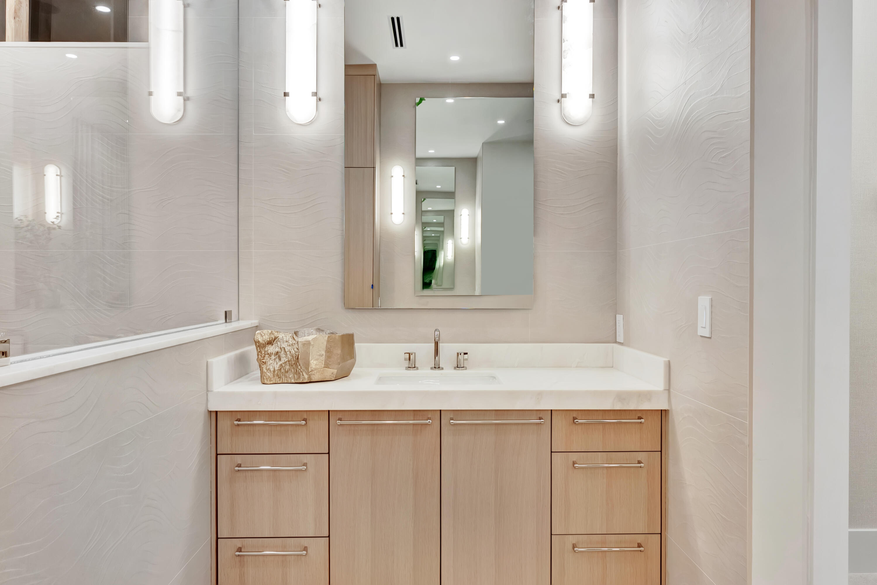 BOCA HARBOUR 3RD SEC - Residential
