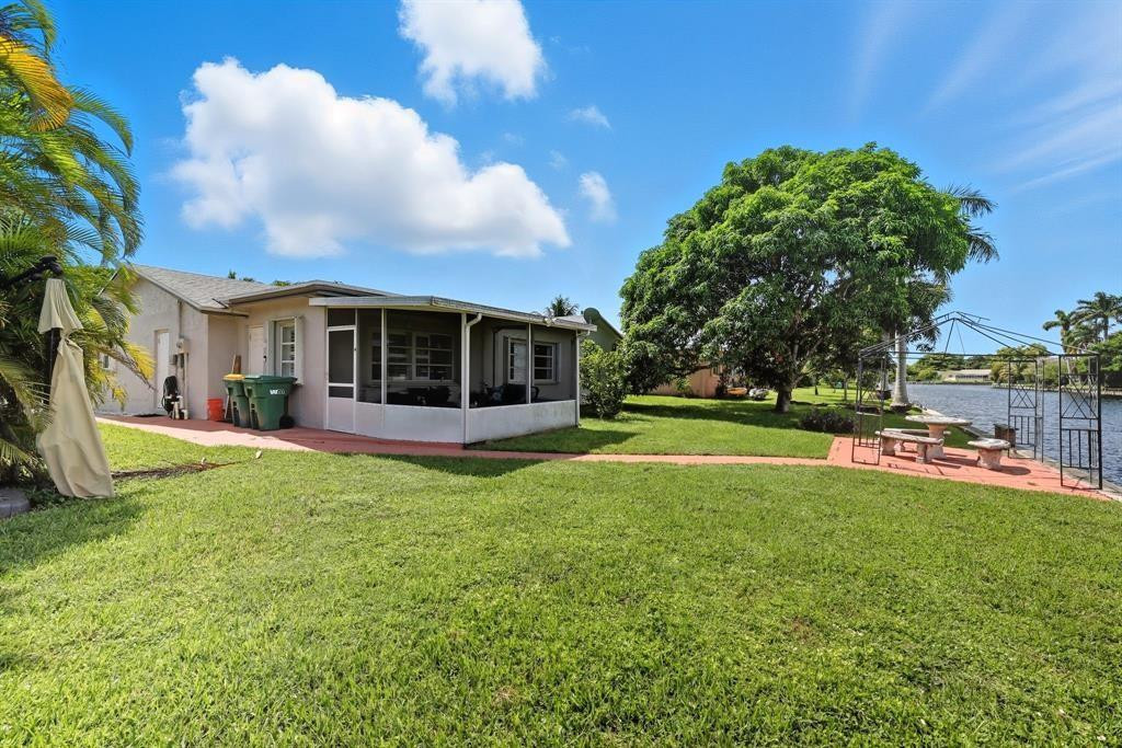 Westwood Commy 4 77-45 B - Residential