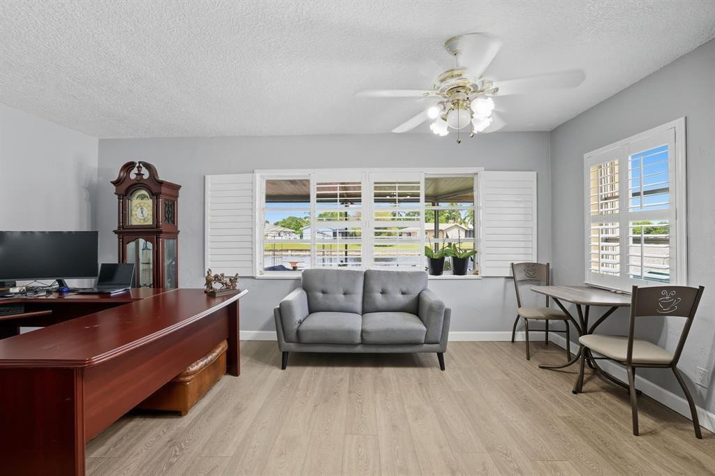 Westwood Commy 4 77-45 B - Residential