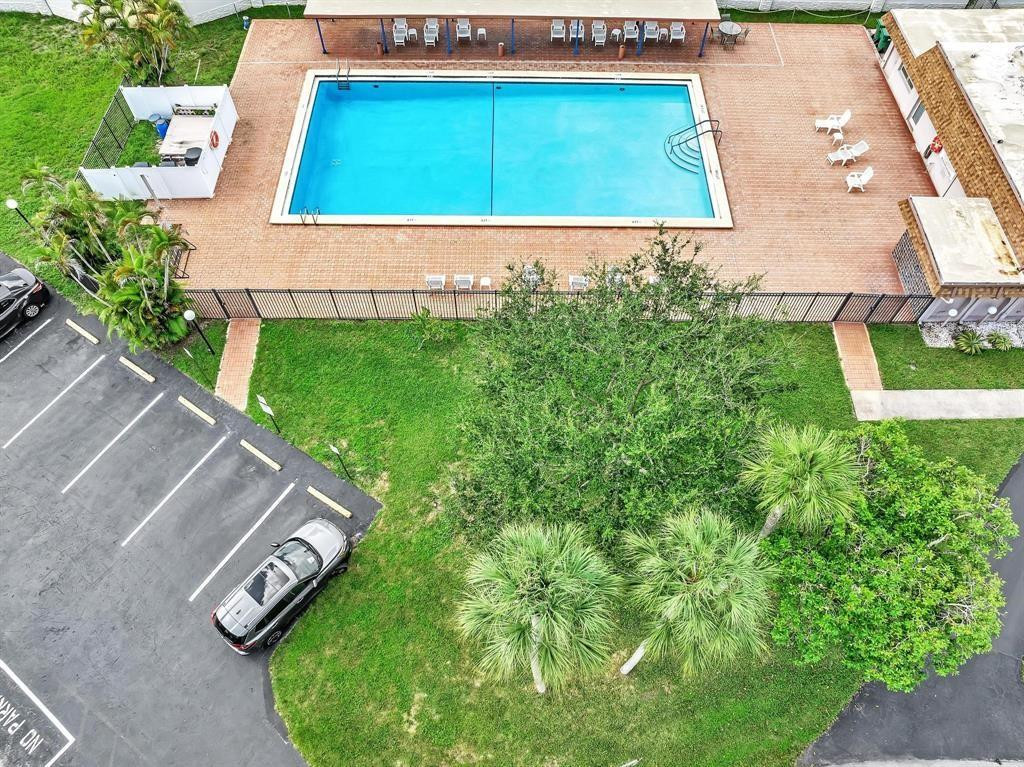 Westwood Commy 4 77-45 B - Residential