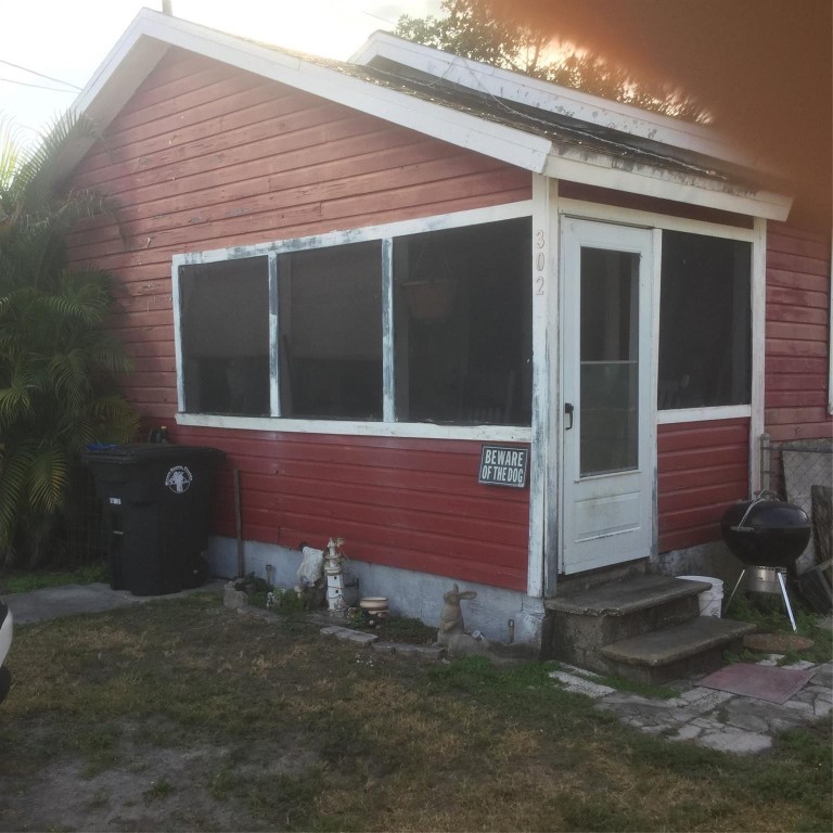 Town/Moore Haven - Residential