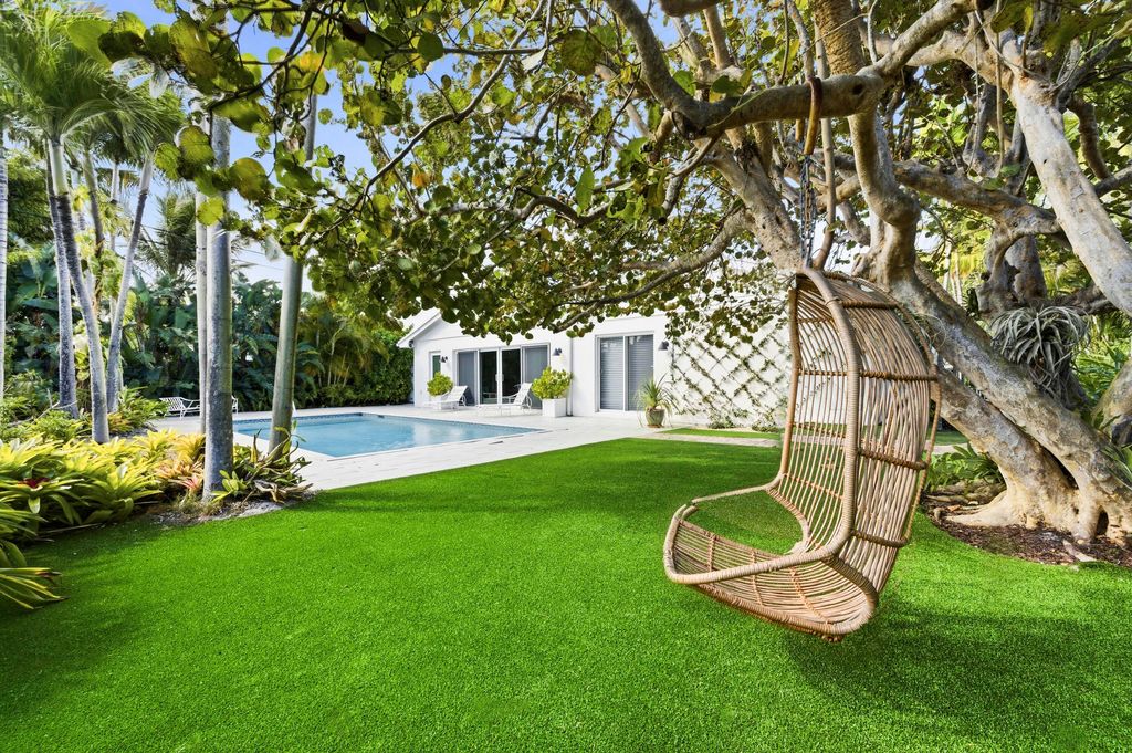 Photo of 736 Osprey Way, North Palm Beach, FL 33408 (MLS # R11168721)