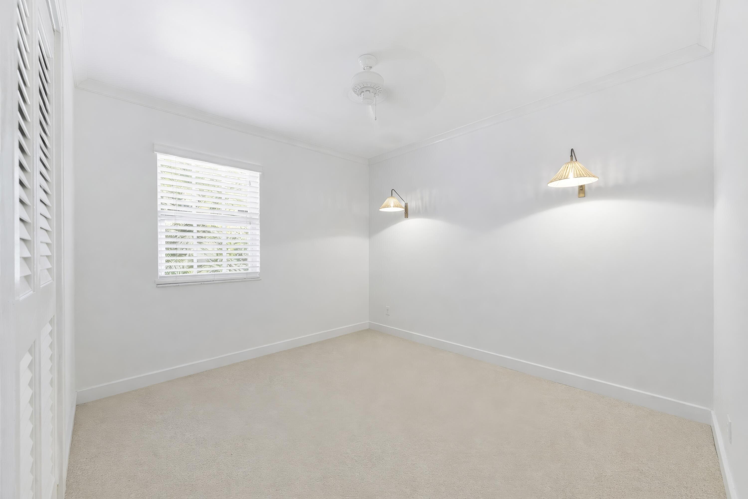 NORTH PALM BEACH VILLAGE OF 6 - Residential