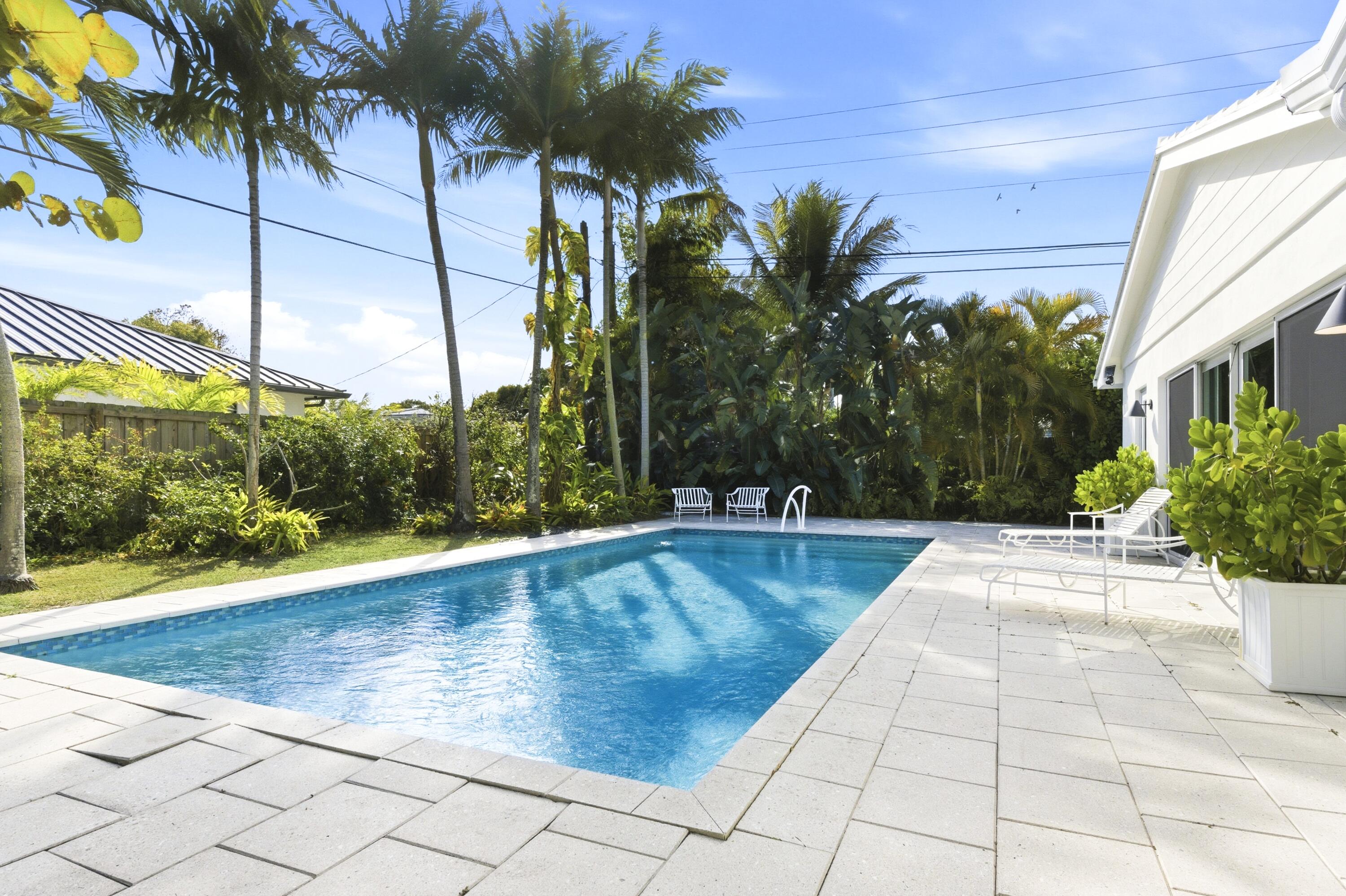 NORTH PALM BEACH VILLAGE OF 6 - Residential