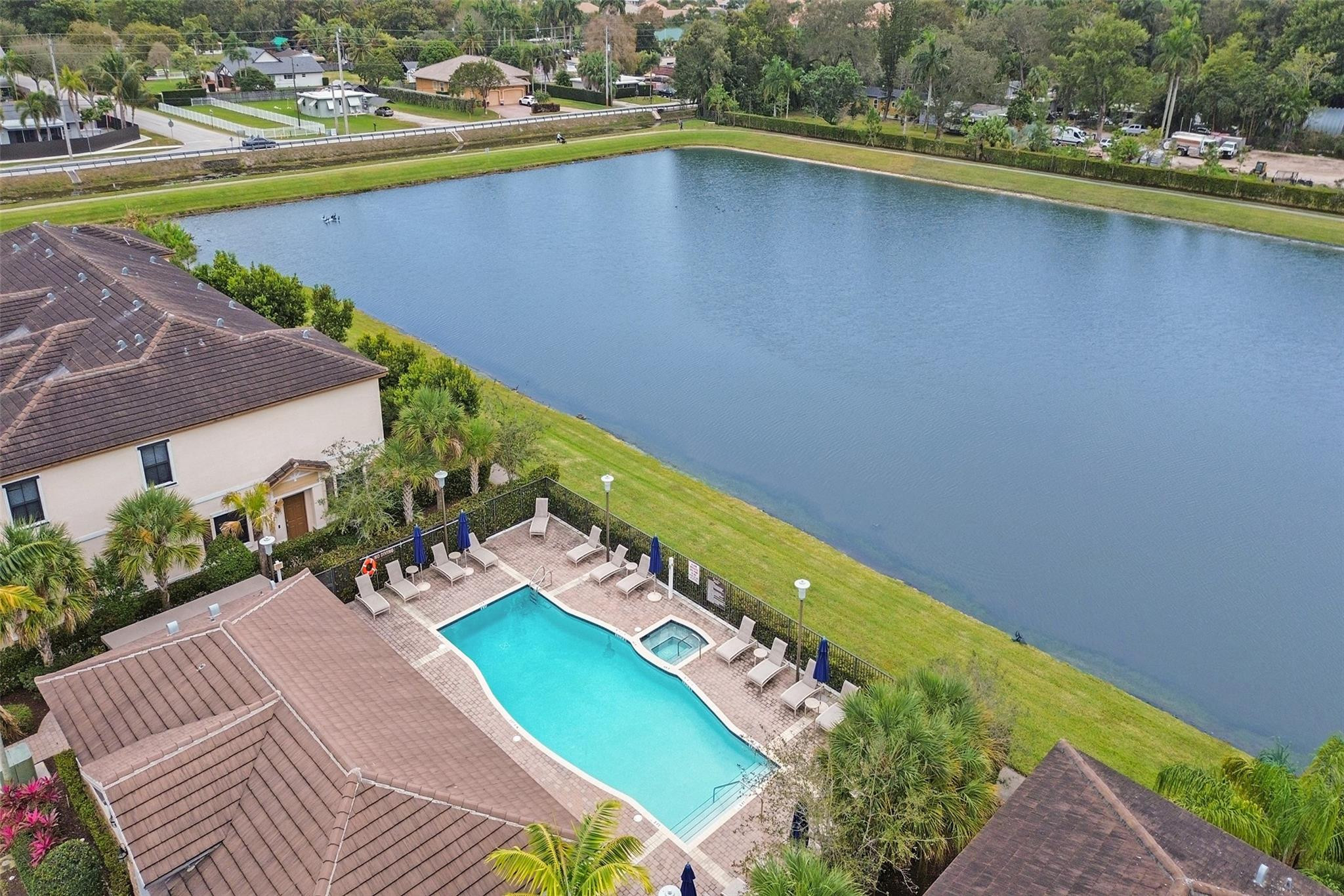 TROTTERS CHASE - Residential