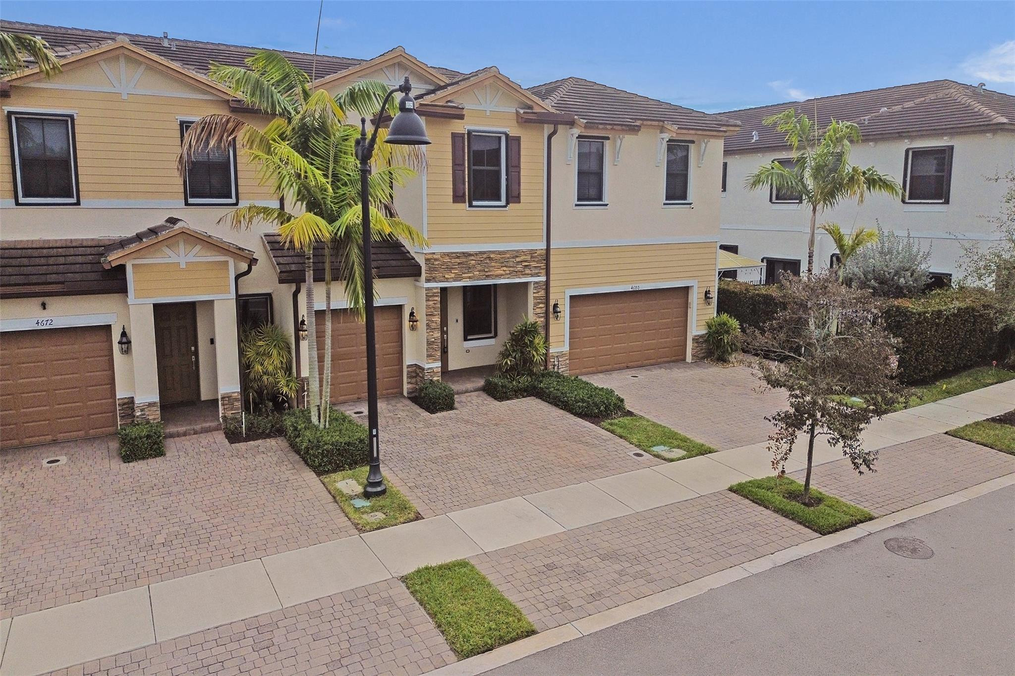 TROTTERS CHASE - Residential