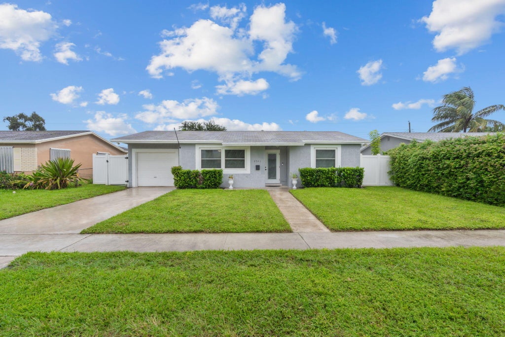 Photo of 7541 HOPE Street, Hollywood, FL 33024 (MLS # B26083742)