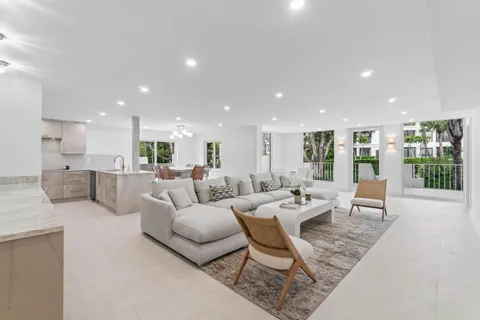 7369 Orangewood Lane Unit 101, Boca Raton, FL MLS: R11081858
