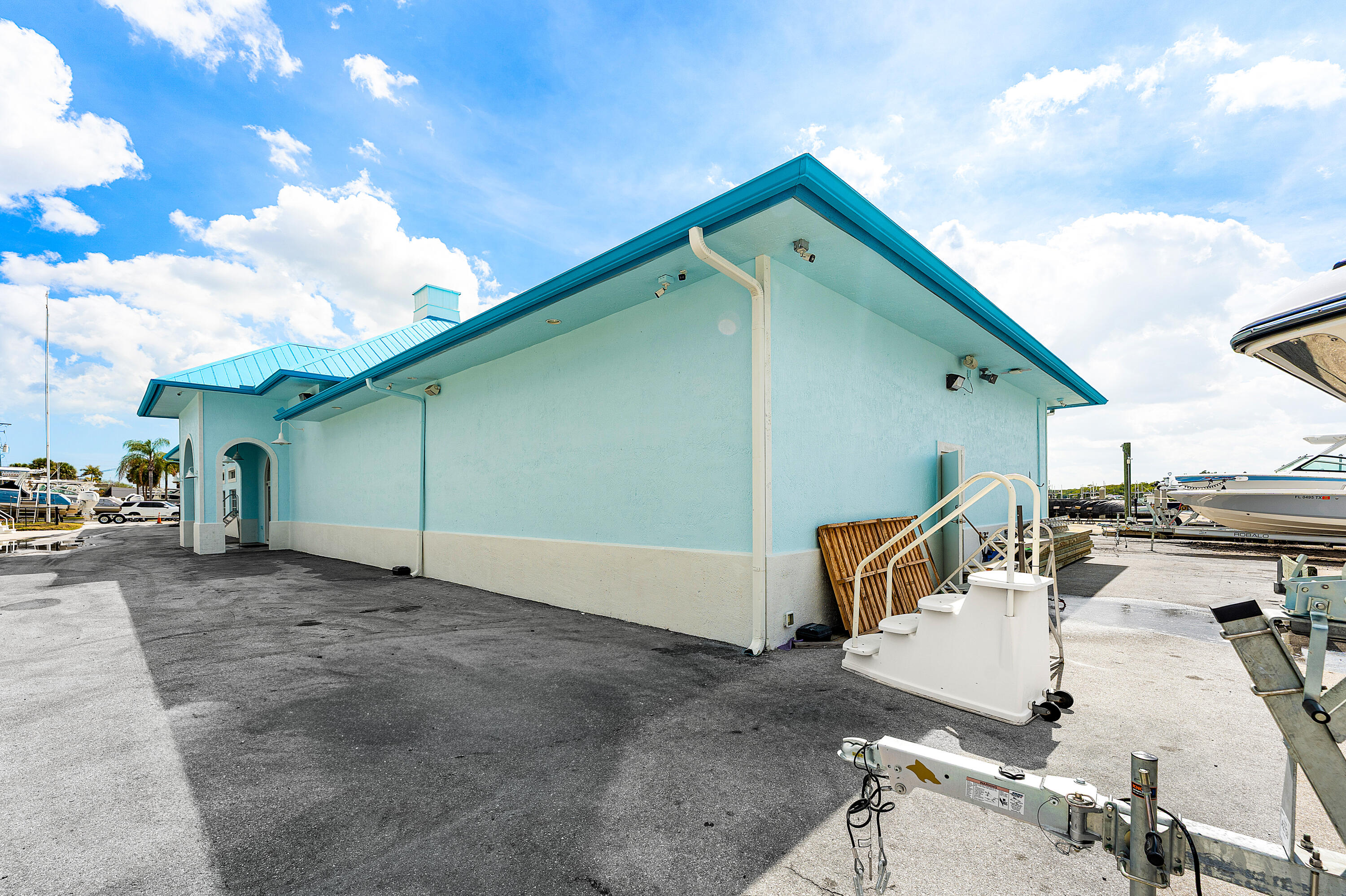 250 SW Monterey Road