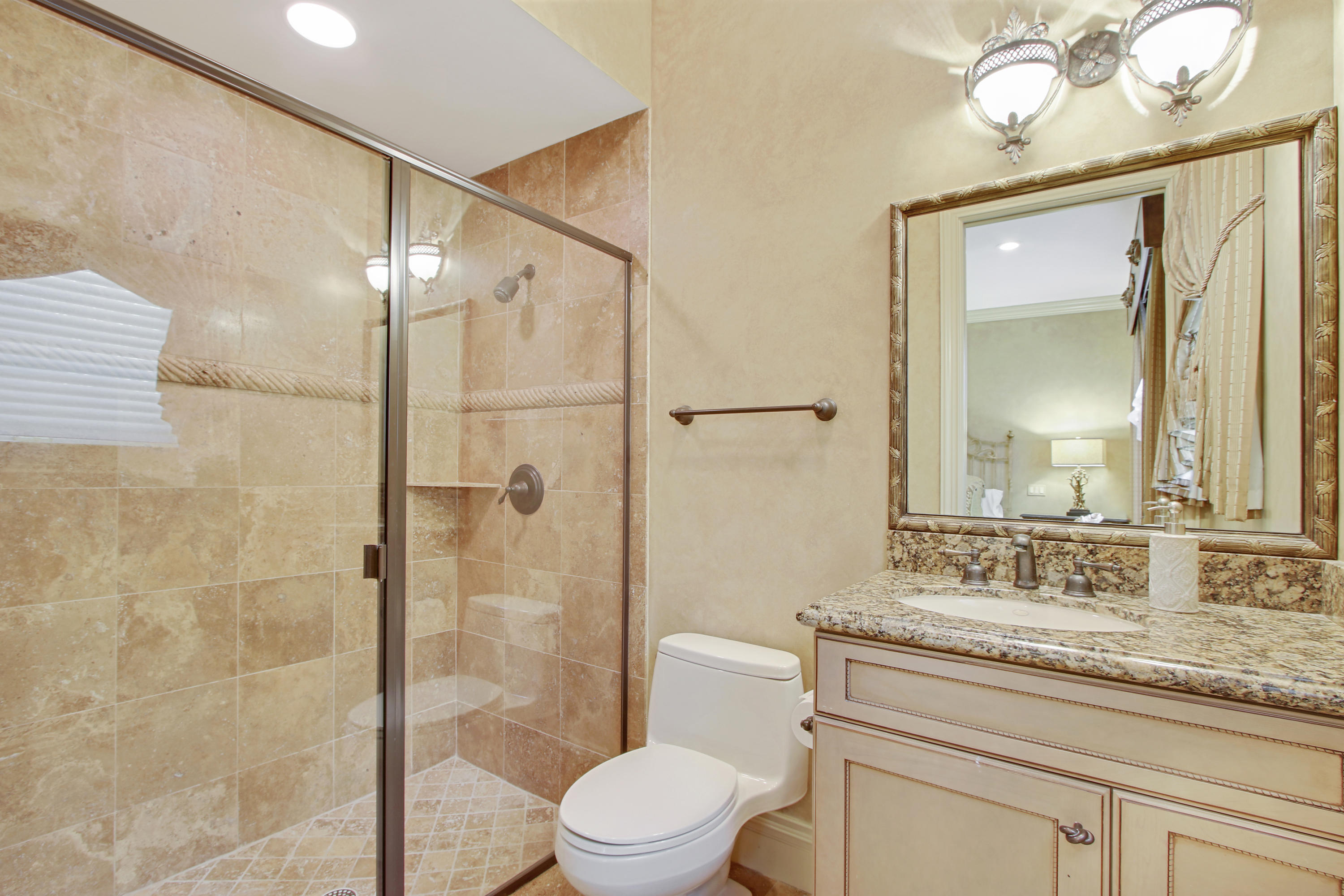 HARBOUR ISLES - Residential