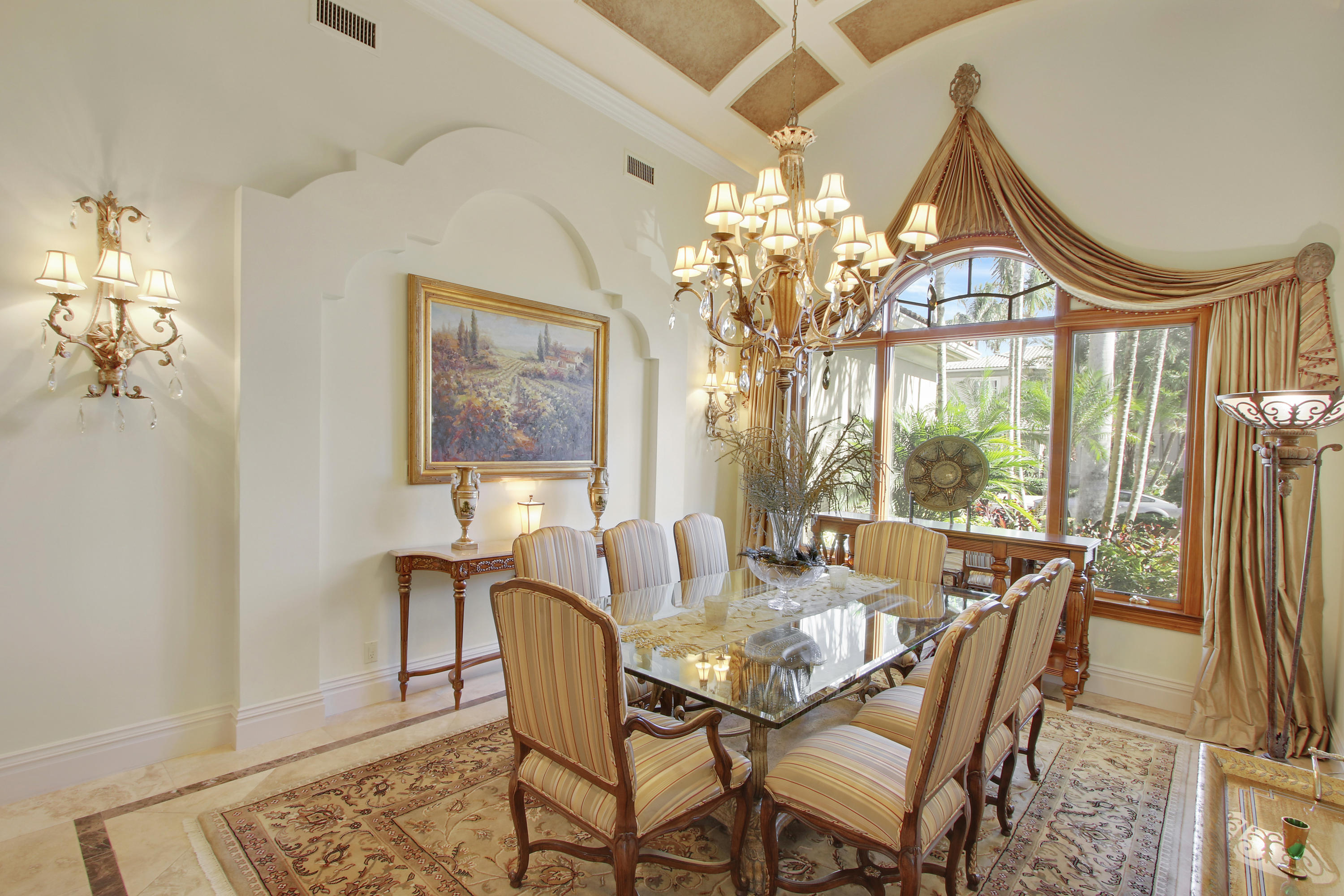 HARBOUR ISLES - Residential