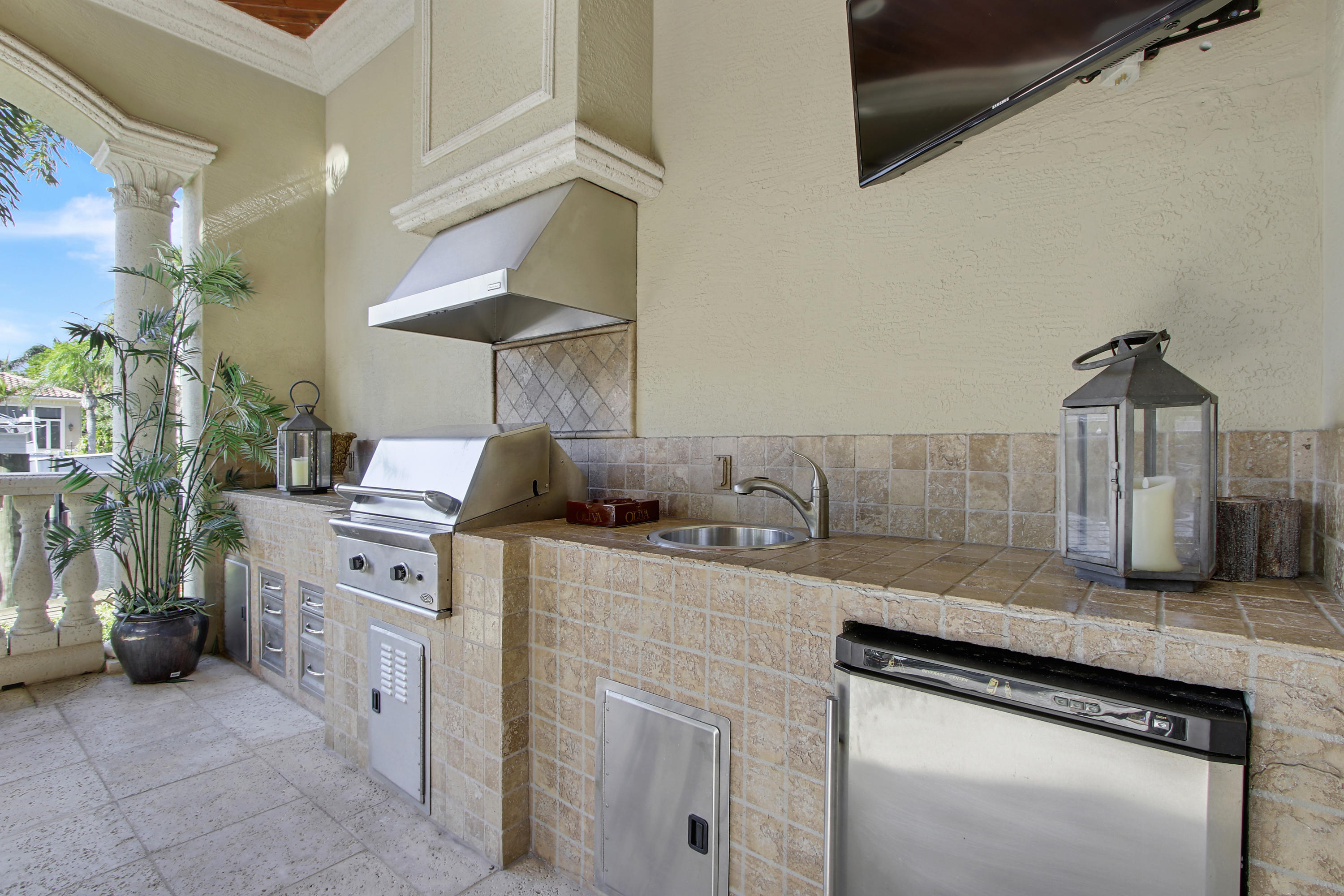 HARBOUR ISLES - Residential