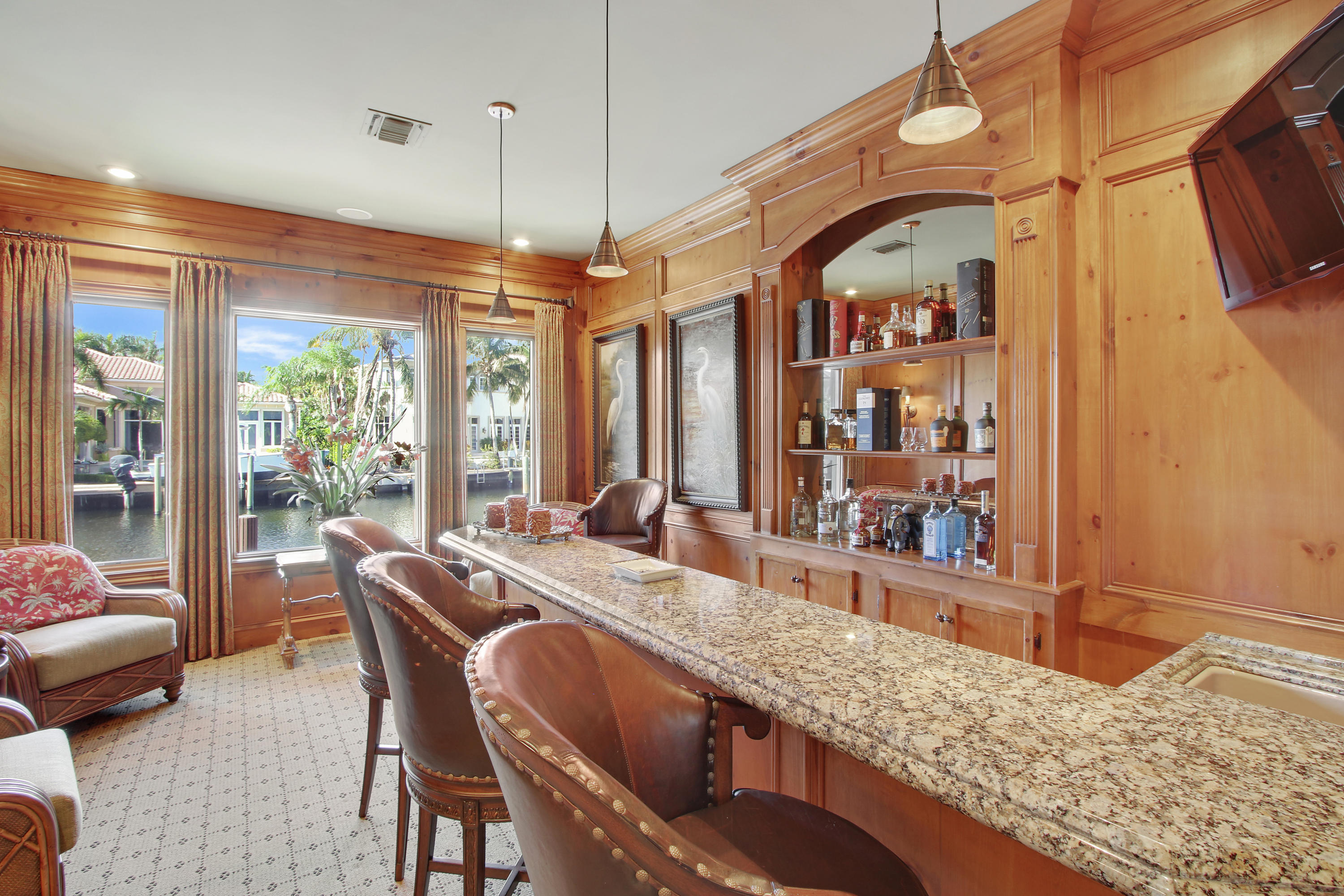 HARBOUR ISLES - Residential