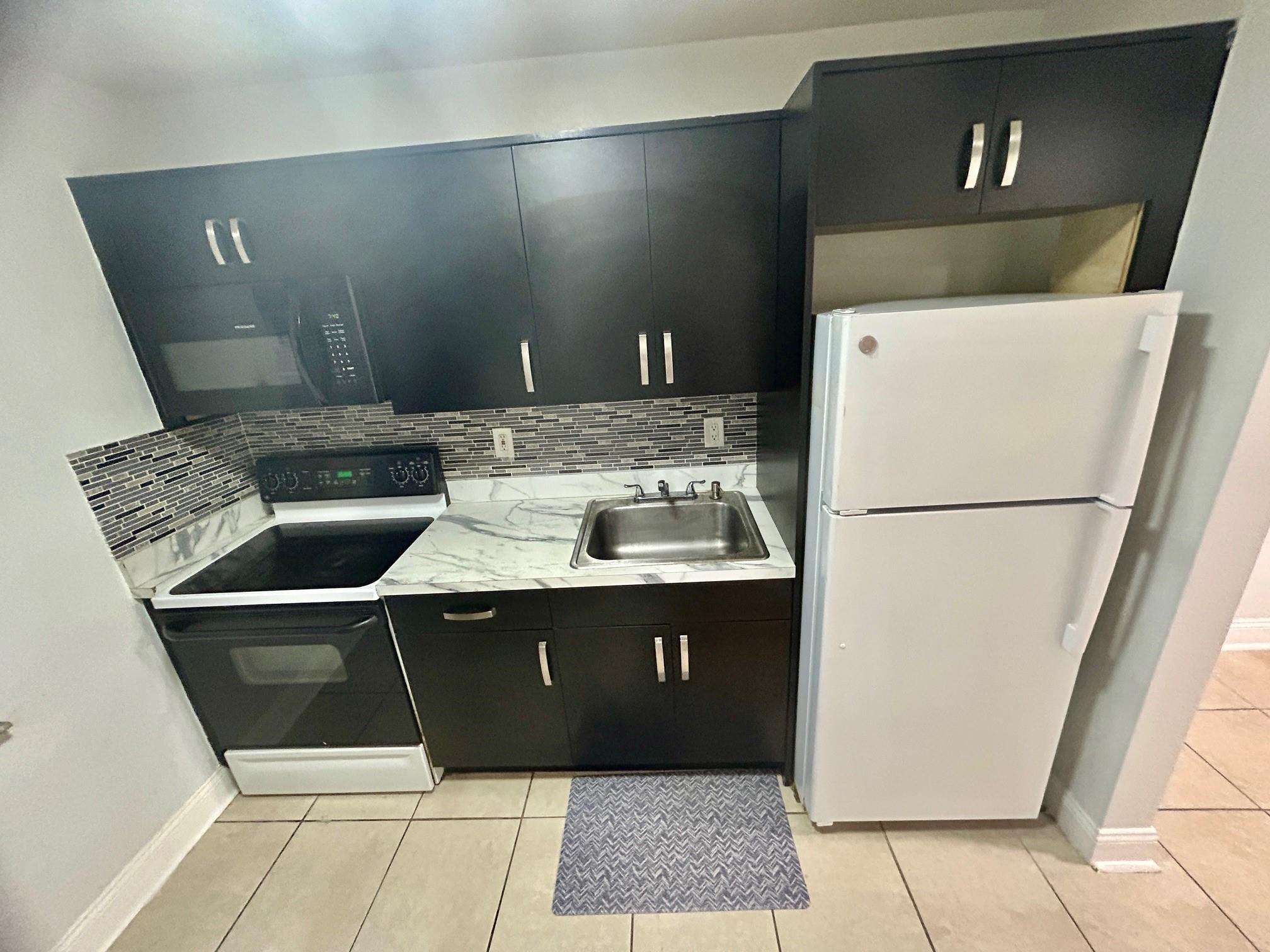 Miramar Gardens Estates Sec - Residential Lease