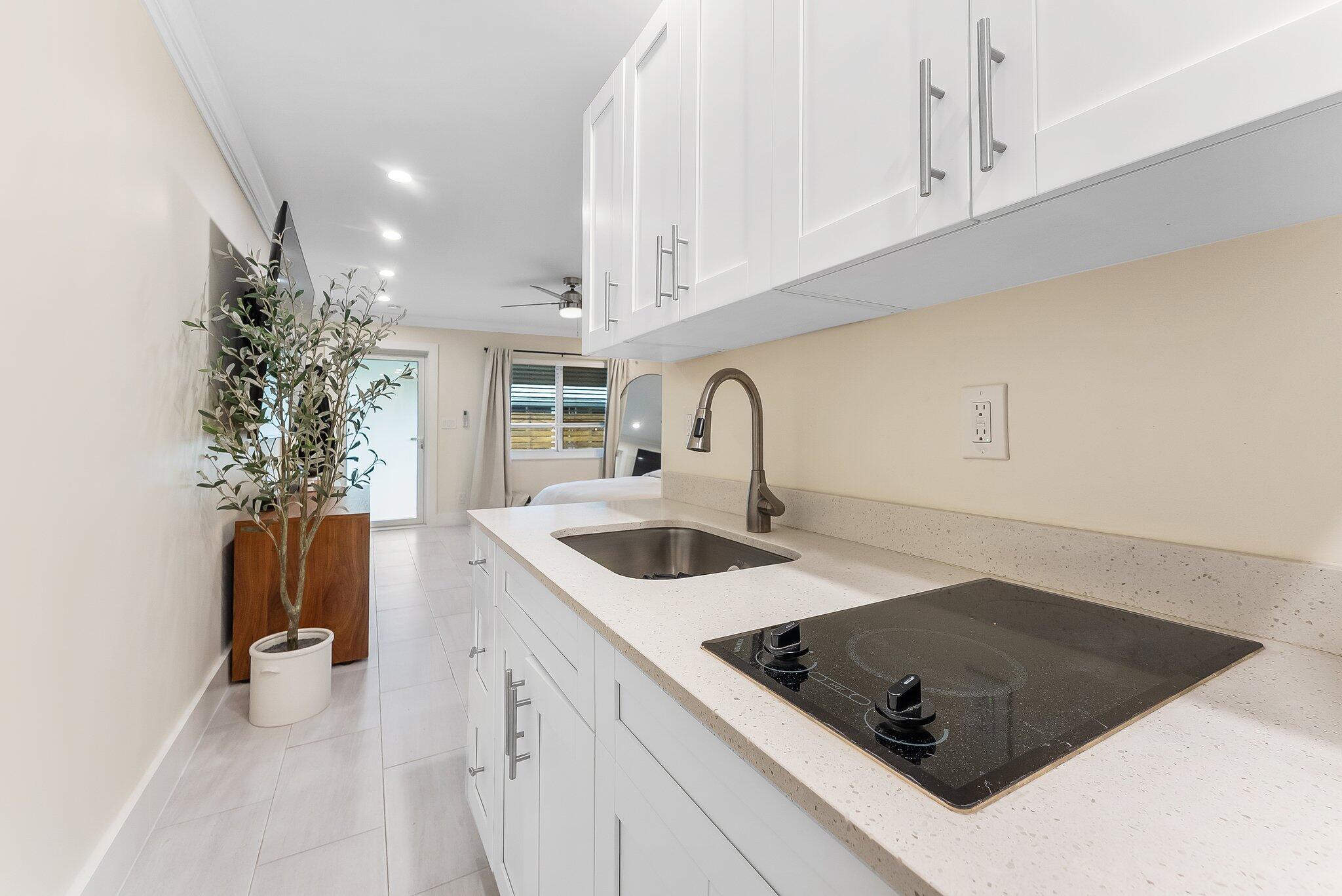 1706 NE 25th Street 1-2