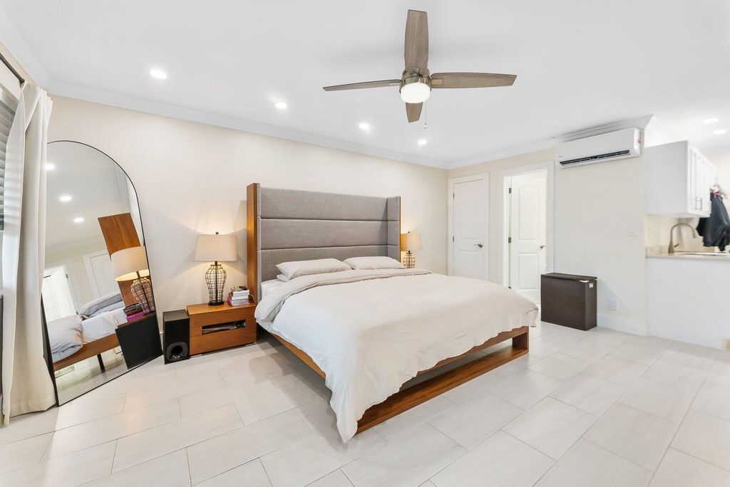 Photo of 1706 NE 25th Street #1-2, Wilton Manors, FL 33305 (MLS # R11095420)